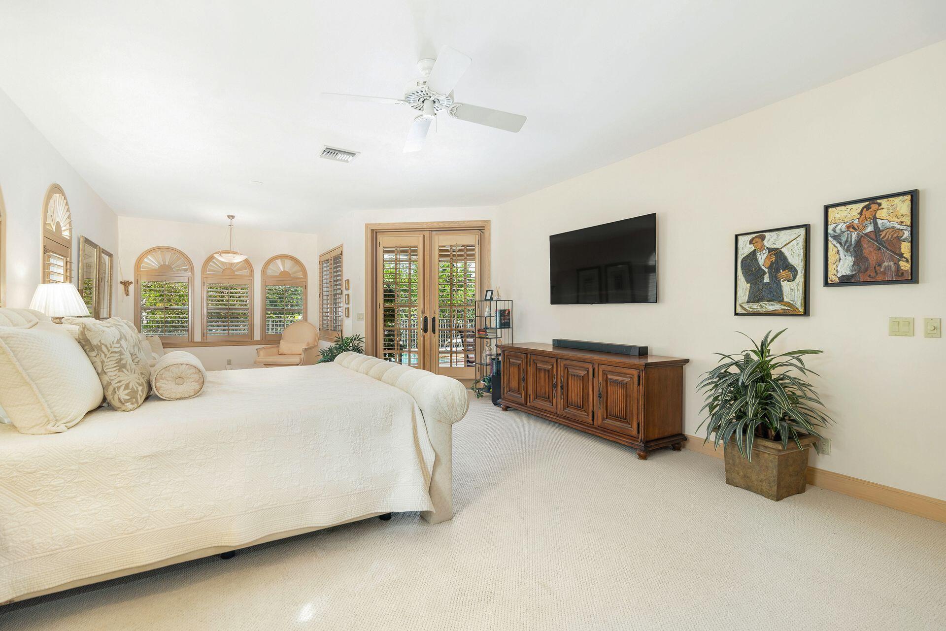 BARROW ISLAND AT JONATHANS LANDING - Residential