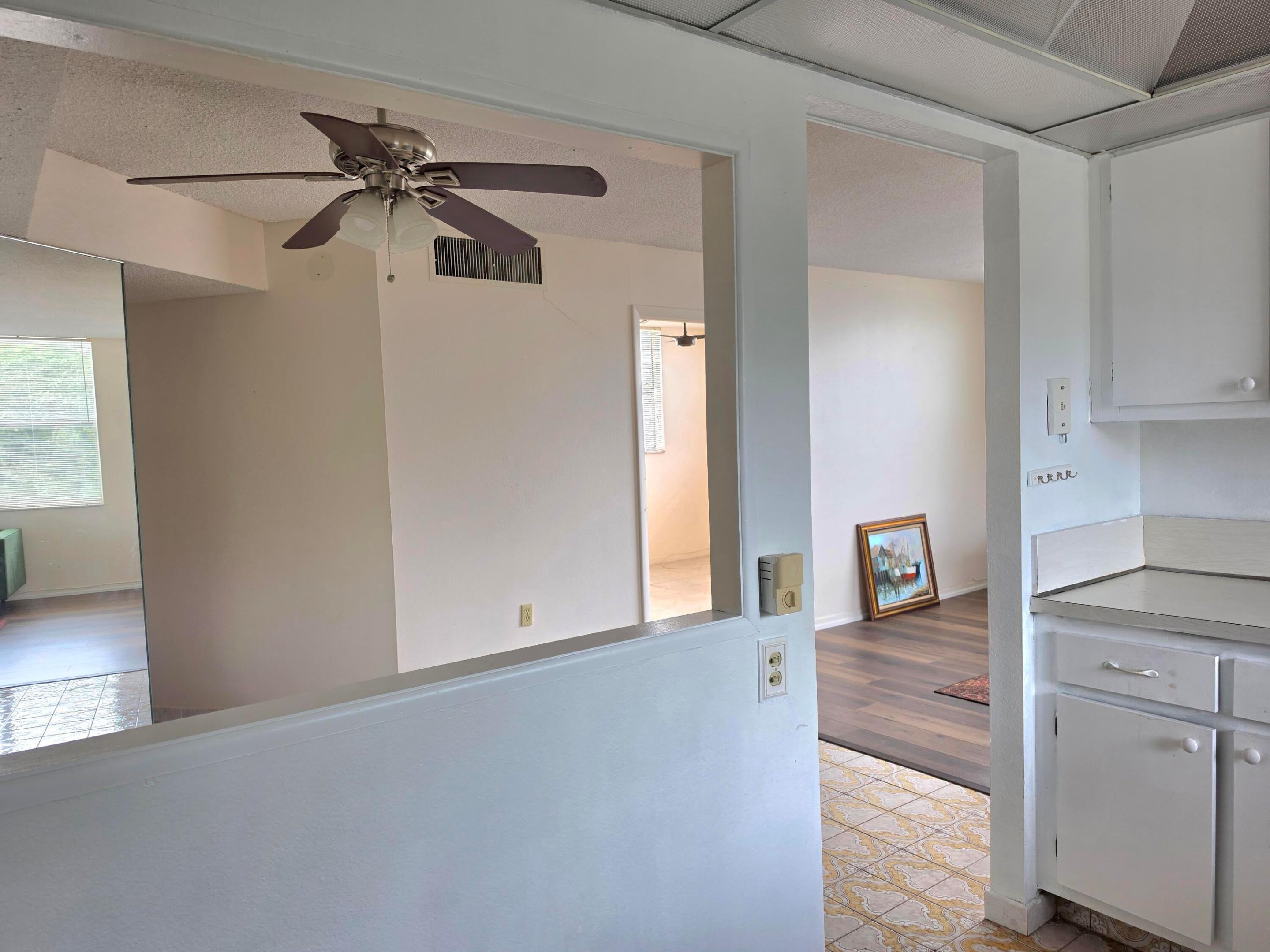 LIME BAY CONDOMINIUM 8 - Residential