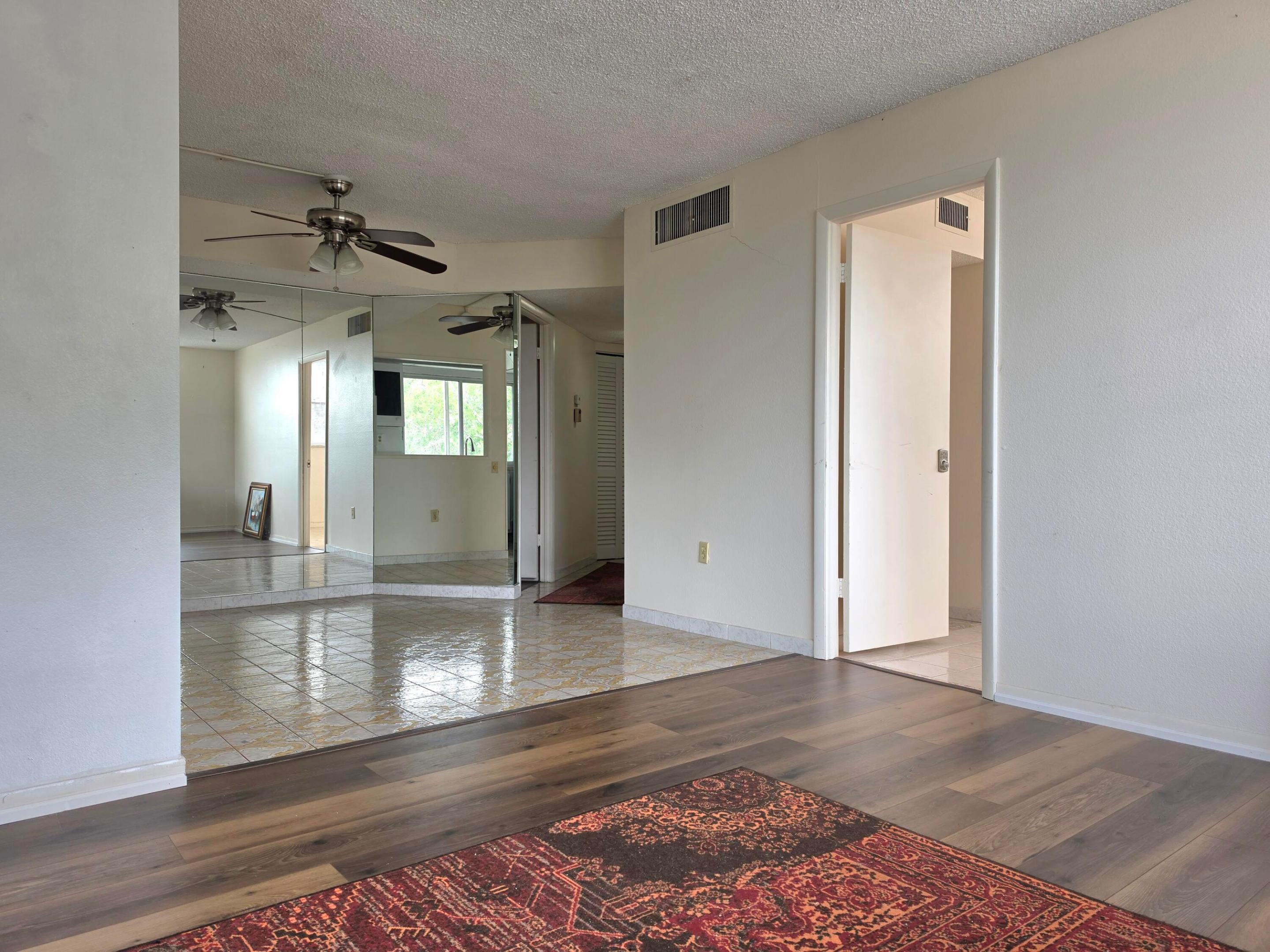 LIME BAY CONDOMINIUM 8 - Residential