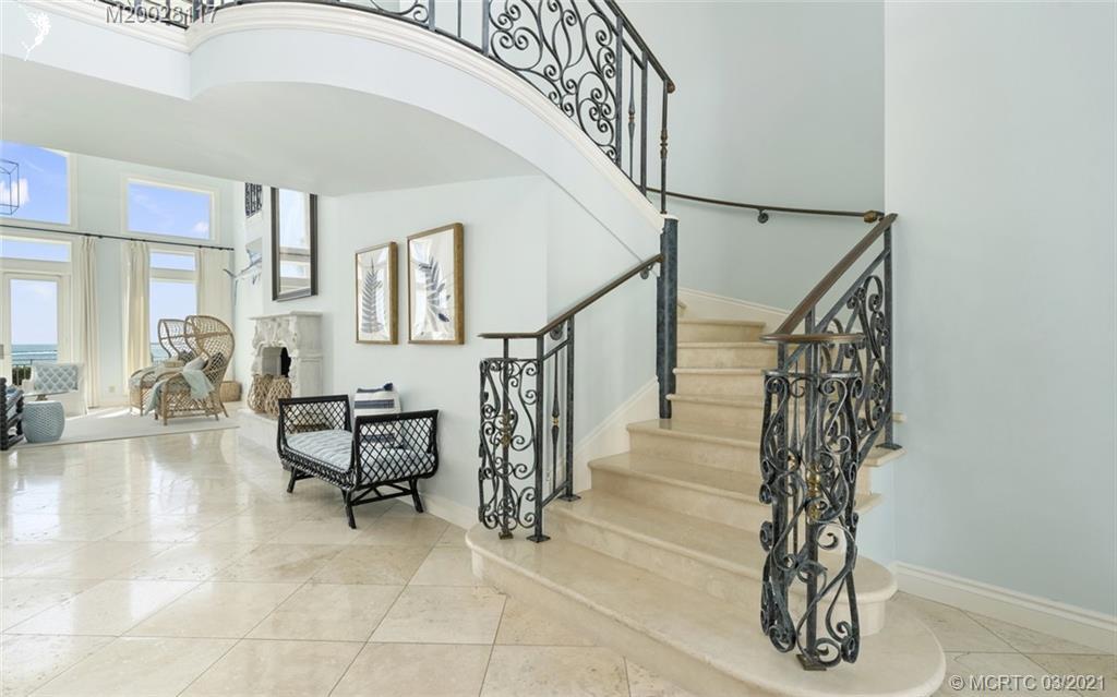 HIGH POINT ISLE ADDITION TO - Residential