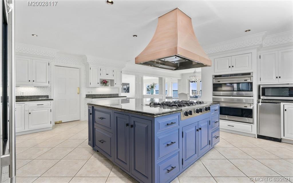 HIGH POINT ISLE ADDITION TO - Residential
