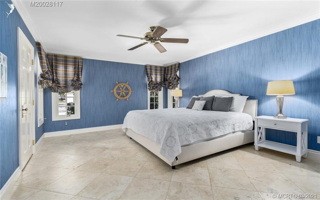 HIGH POINT ISLE ADDITION TO - Residential