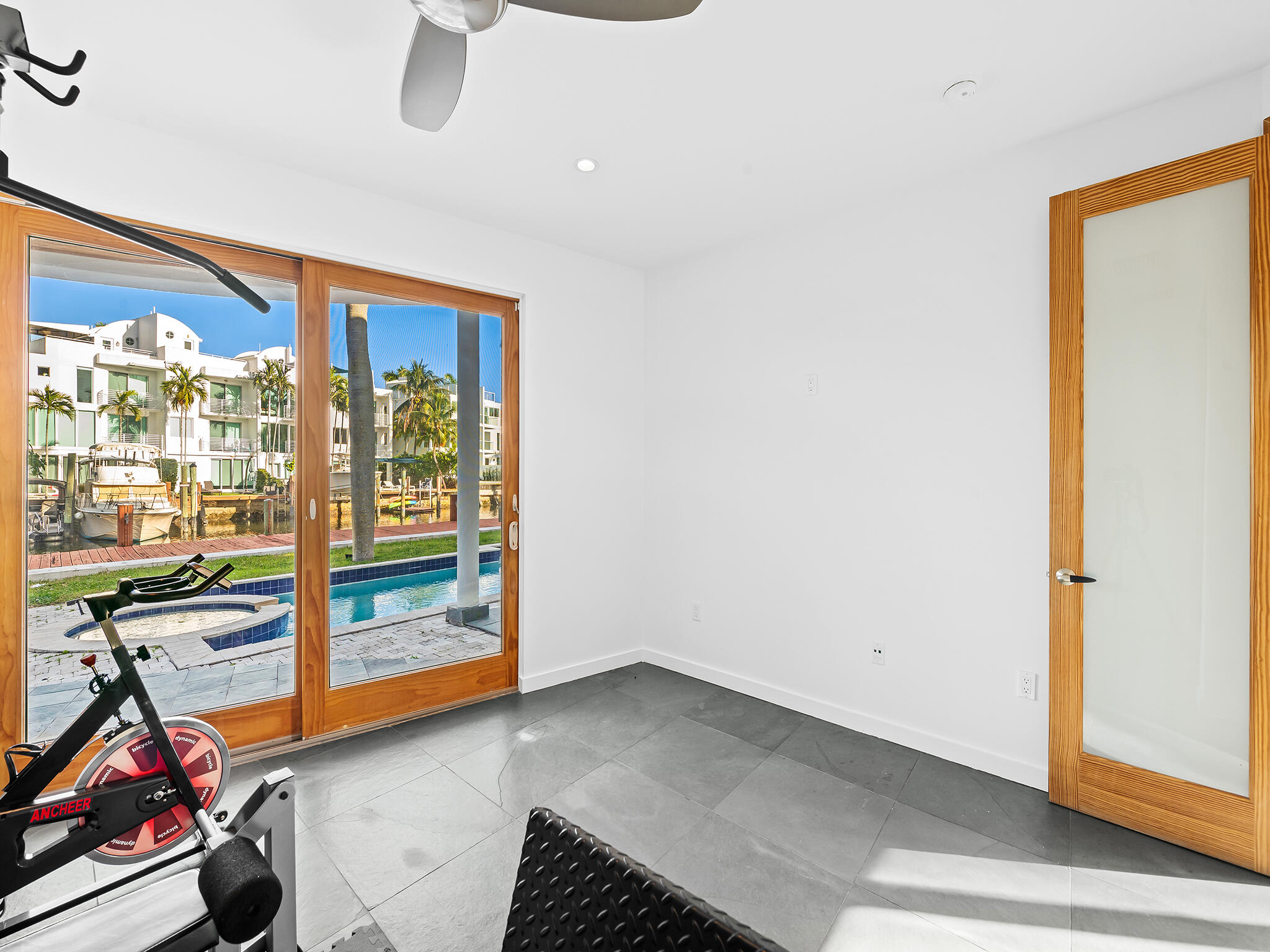 VICTORIA PARK - Residential