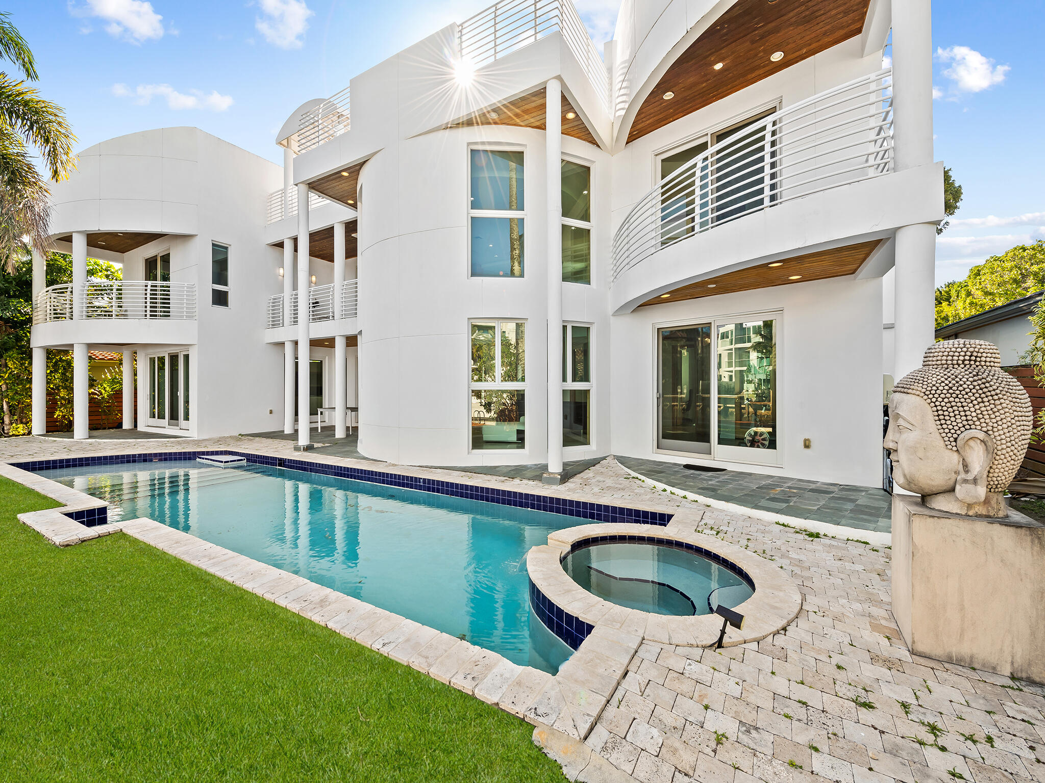 VICTORIA PARK - Residential