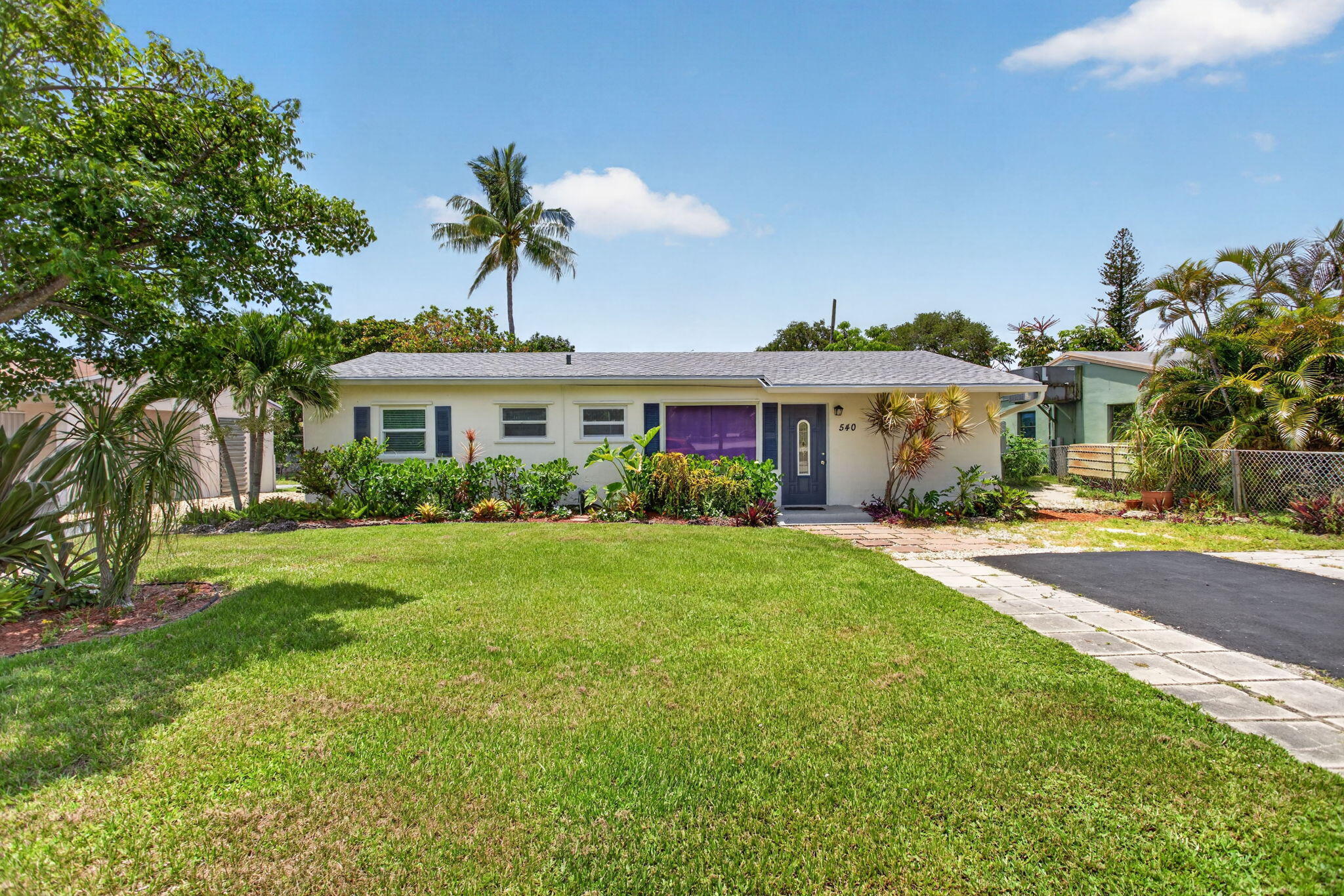 COLLIER ESTATES 1ST ADD - Residential Lease