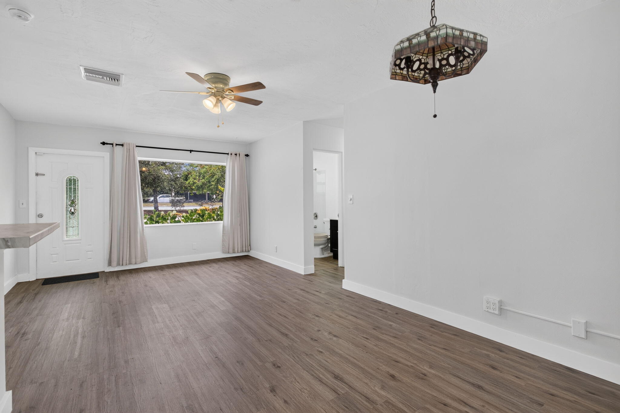 COLLIER ESTATES 1ST ADD - Residential Lease