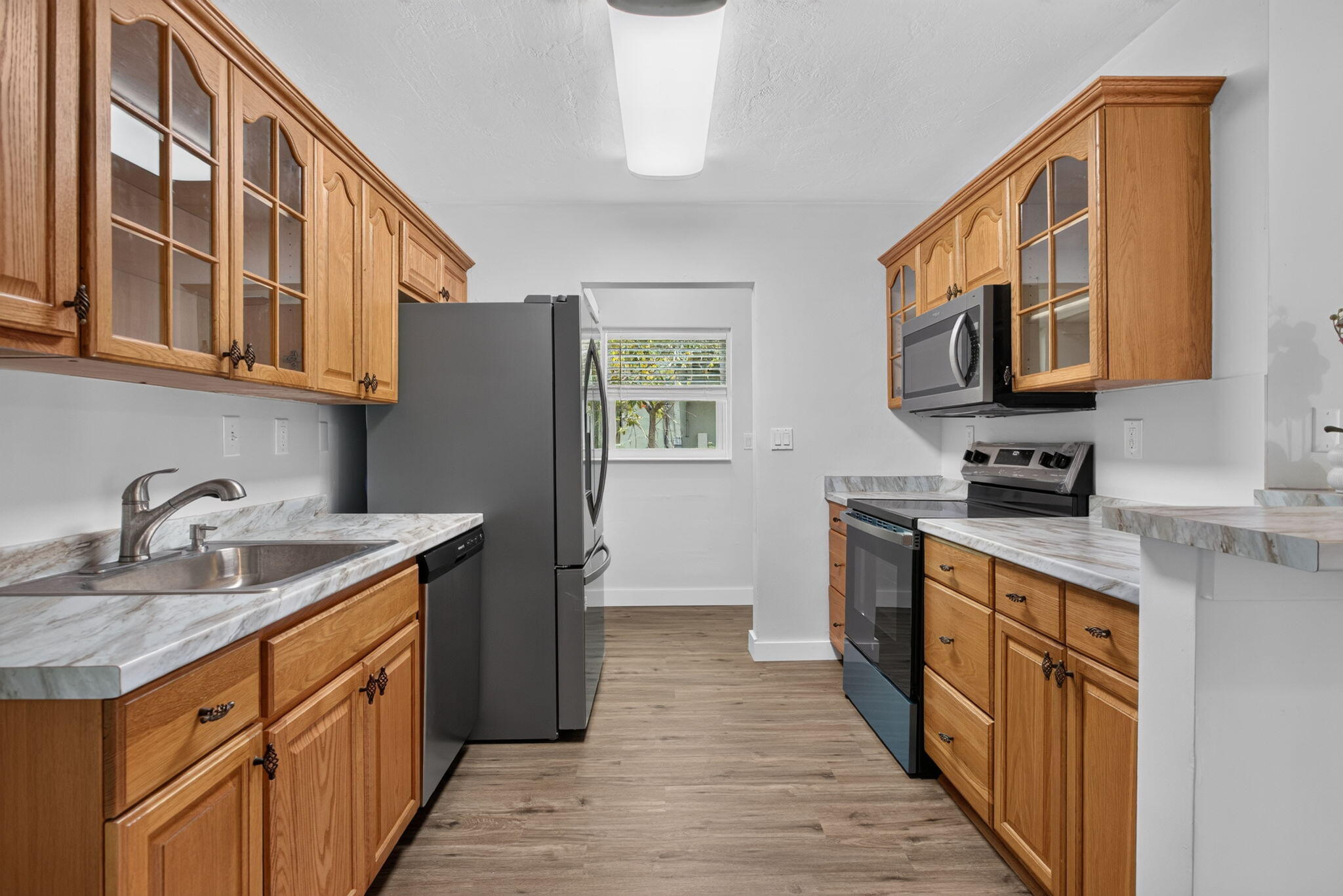 COLLIER ESTATES 1ST ADD - Residential Lease
