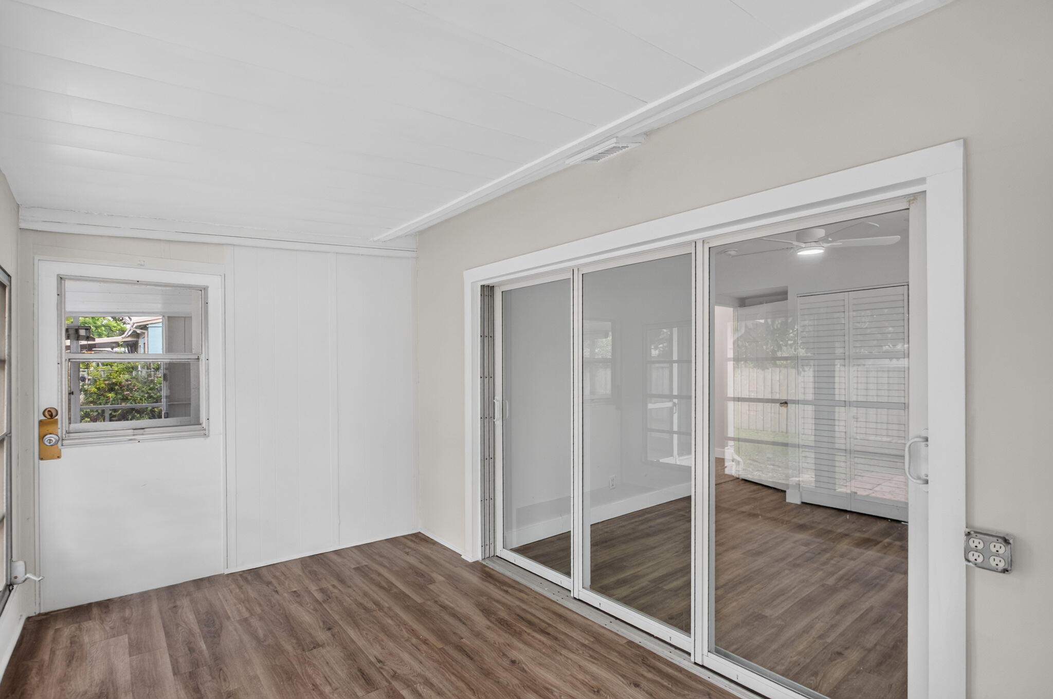 COLLIER ESTATES 1ST ADD - Residential Lease