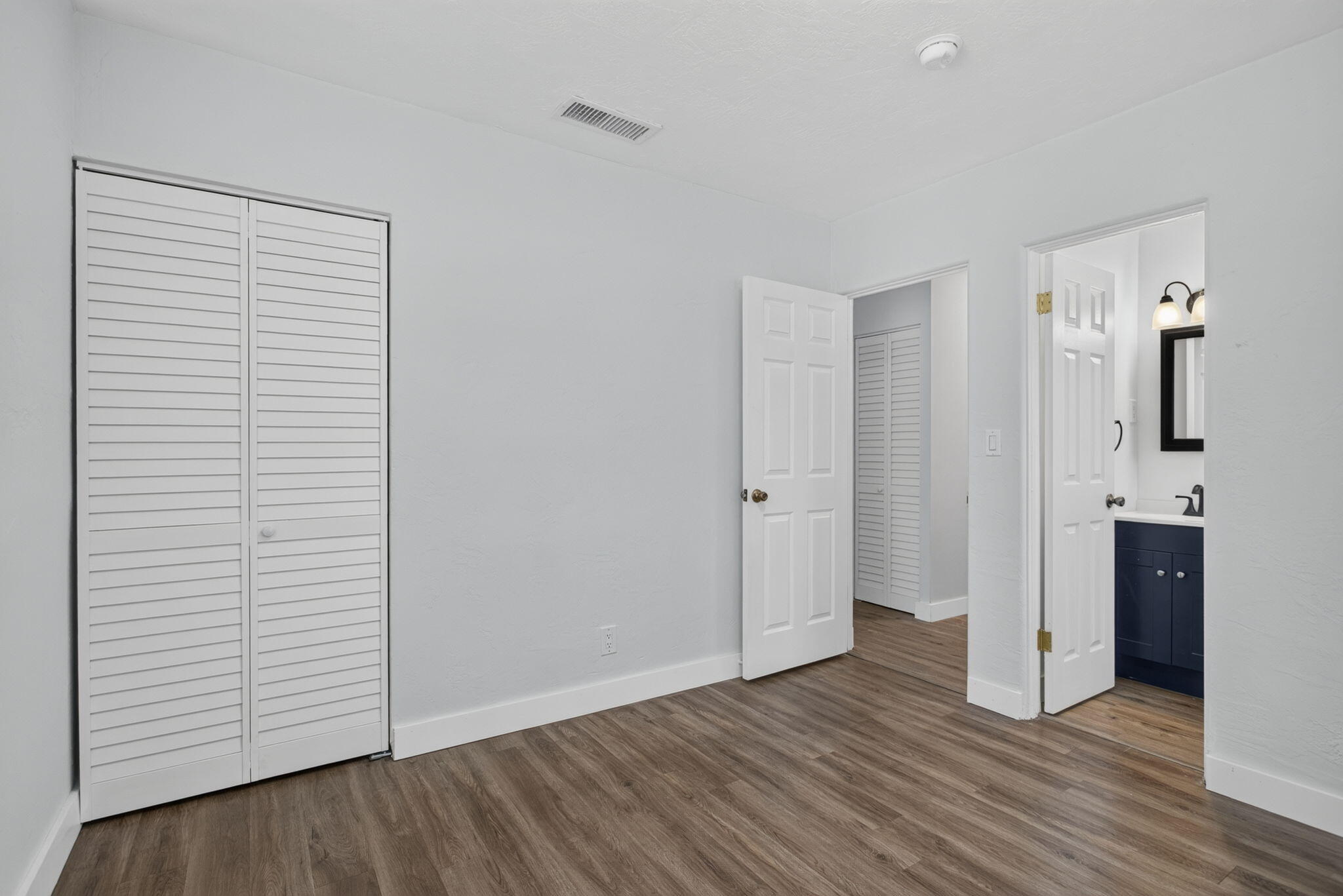 COLLIER ESTATES 1ST ADD - Residential Lease