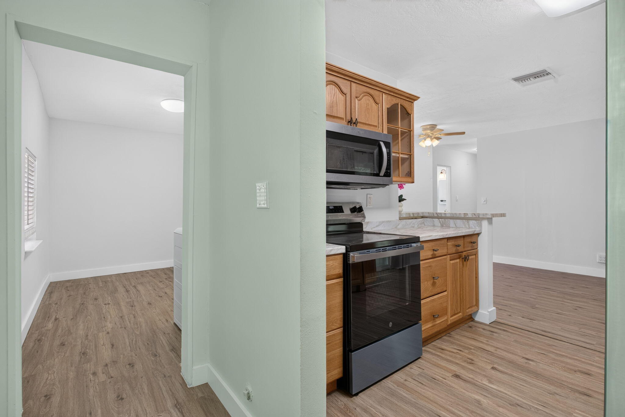 COLLIER ESTATES 1ST ADD - Residential Lease
