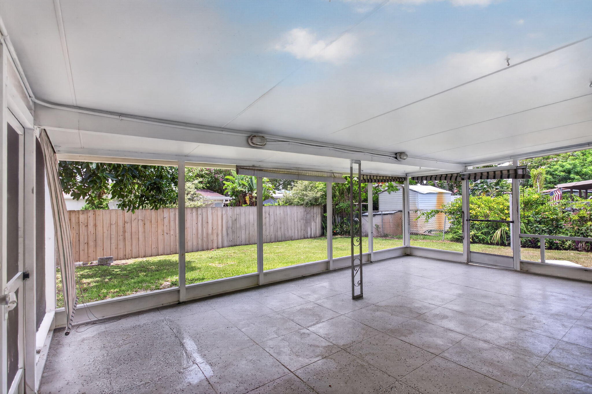 COLLIER ESTATES 1ST ADD - Residential Lease