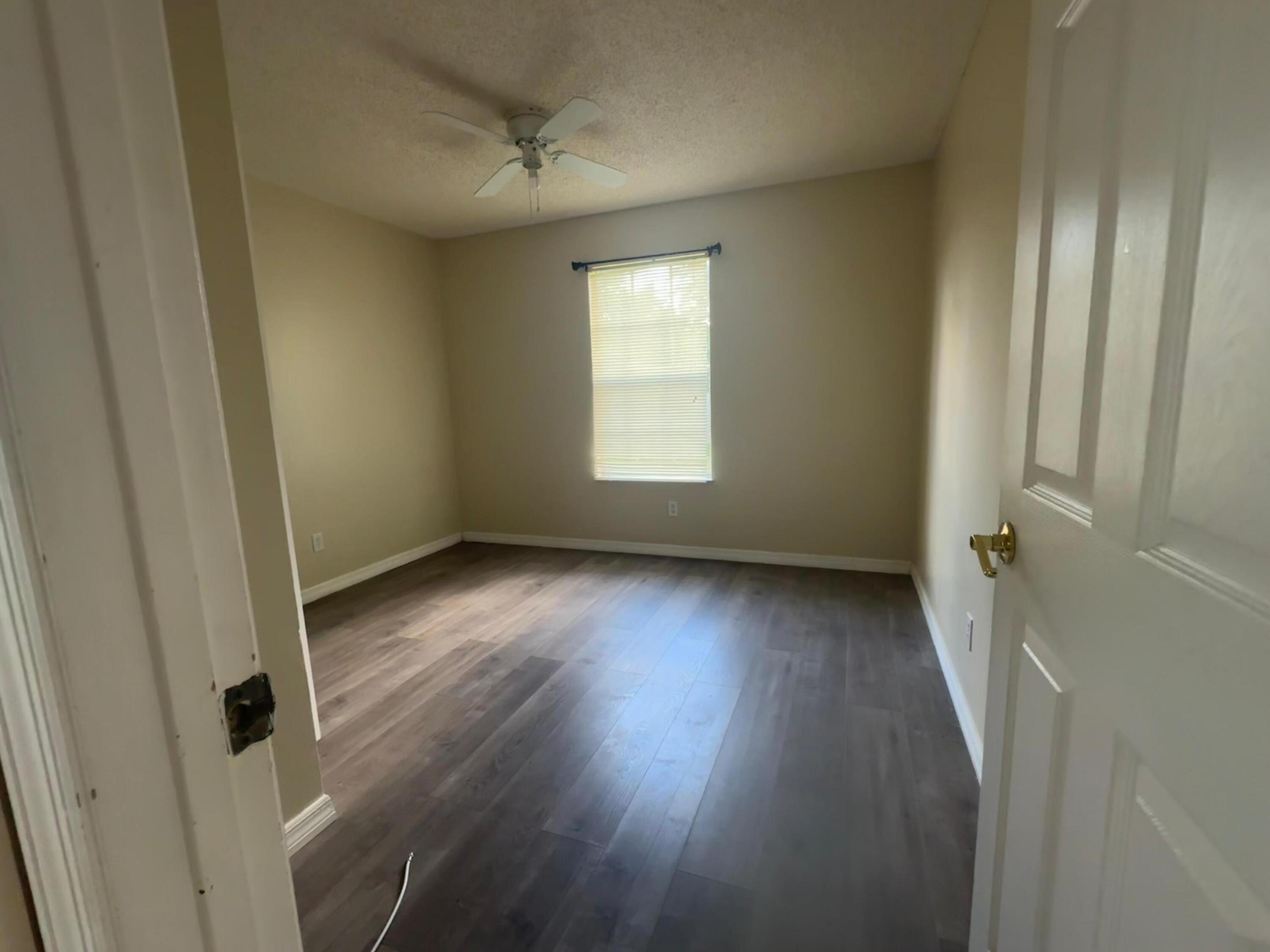 PORT ST LUCIE SECTION 18 - Residential Lease