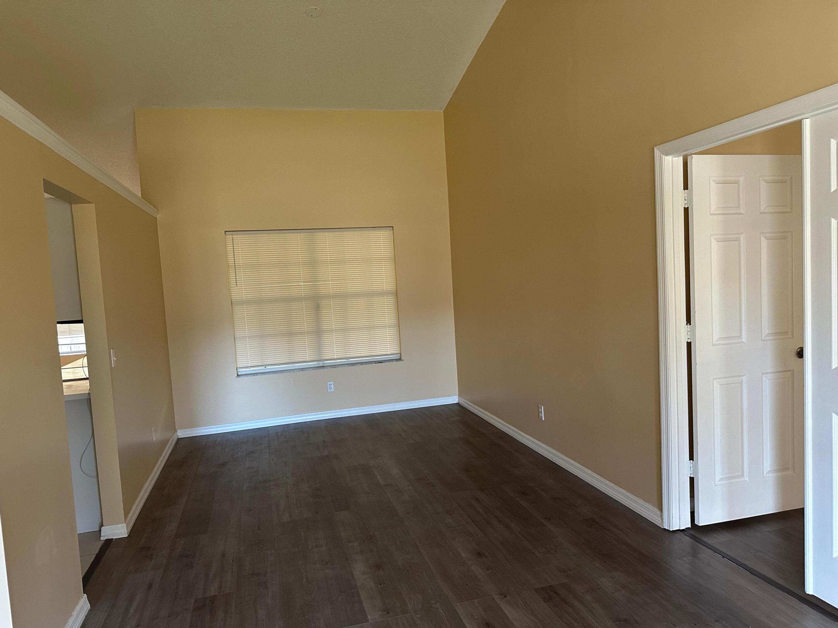 PORT ST LUCIE SECTION 18 - Residential Lease