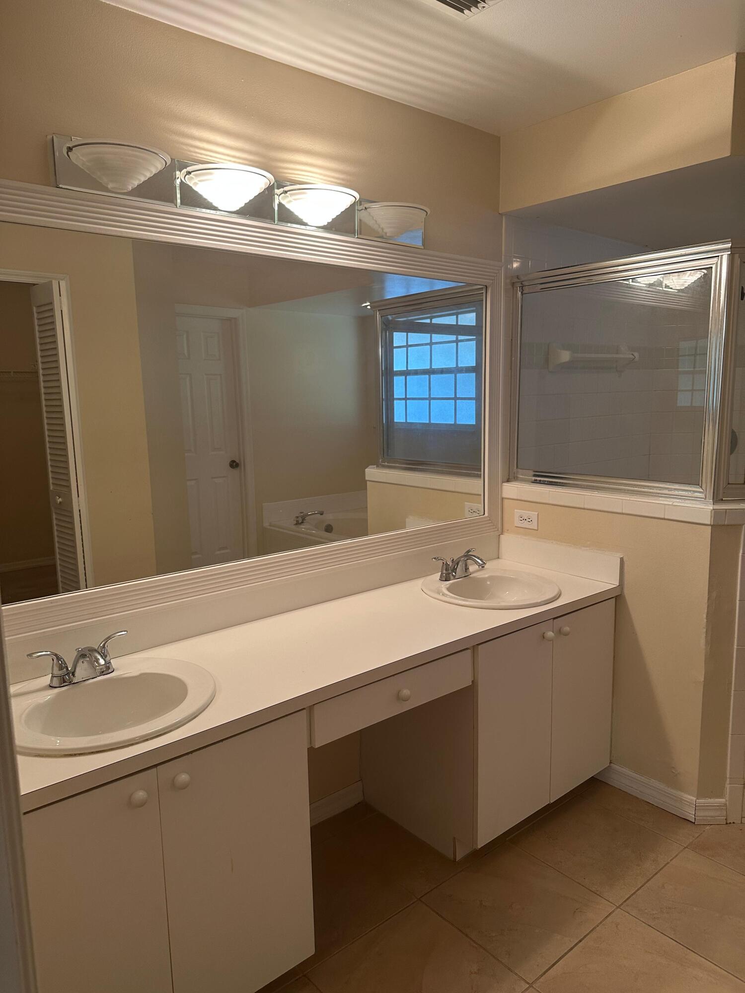 PORT ST LUCIE SECTION 18 - Residential Lease