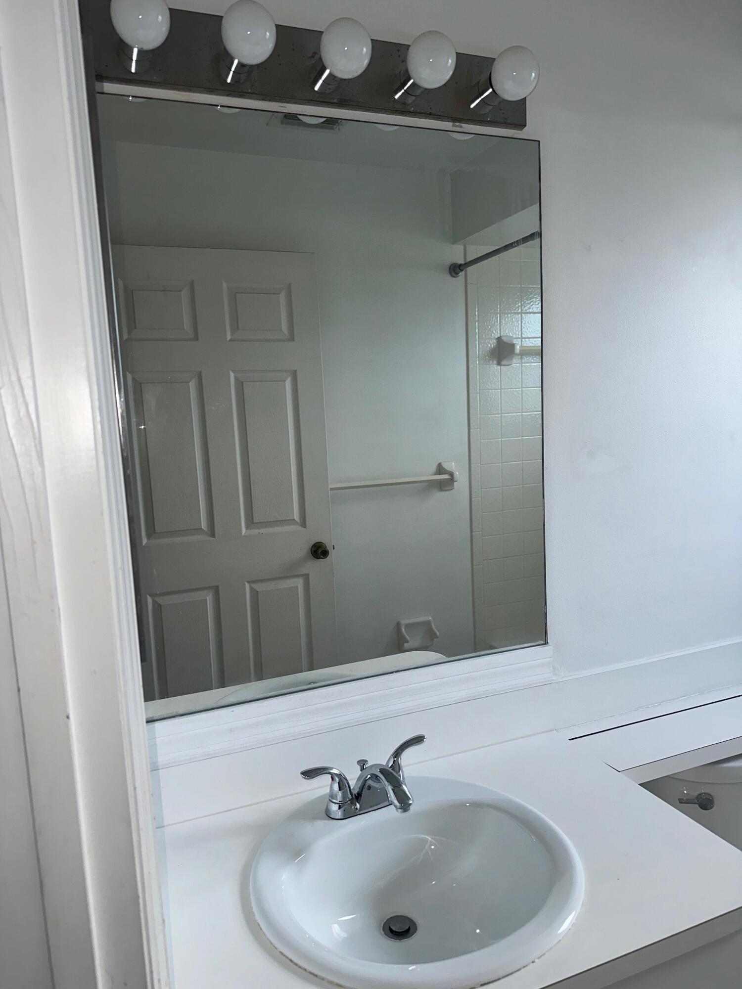 PORT ST LUCIE SECTION 18 - Residential Lease