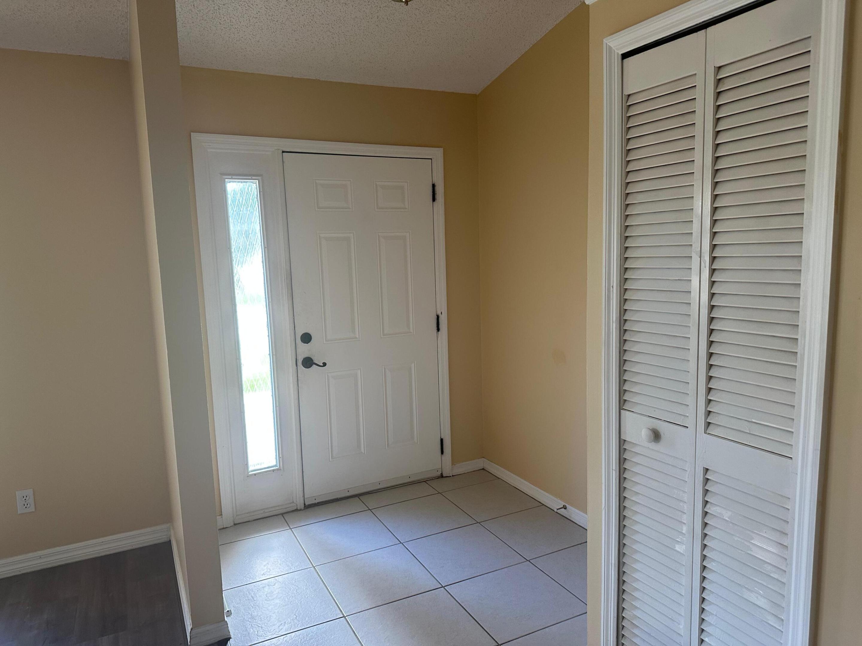 PORT ST LUCIE SECTION 18 - Residential Lease