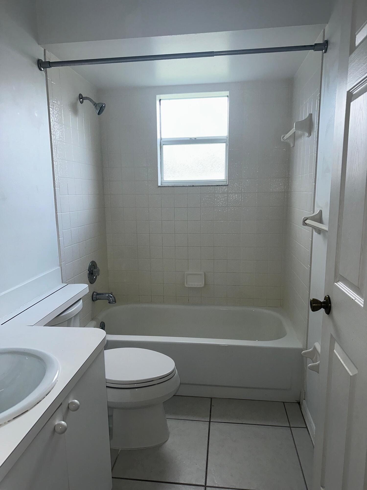 PORT ST LUCIE SECTION 18 - Residential Lease