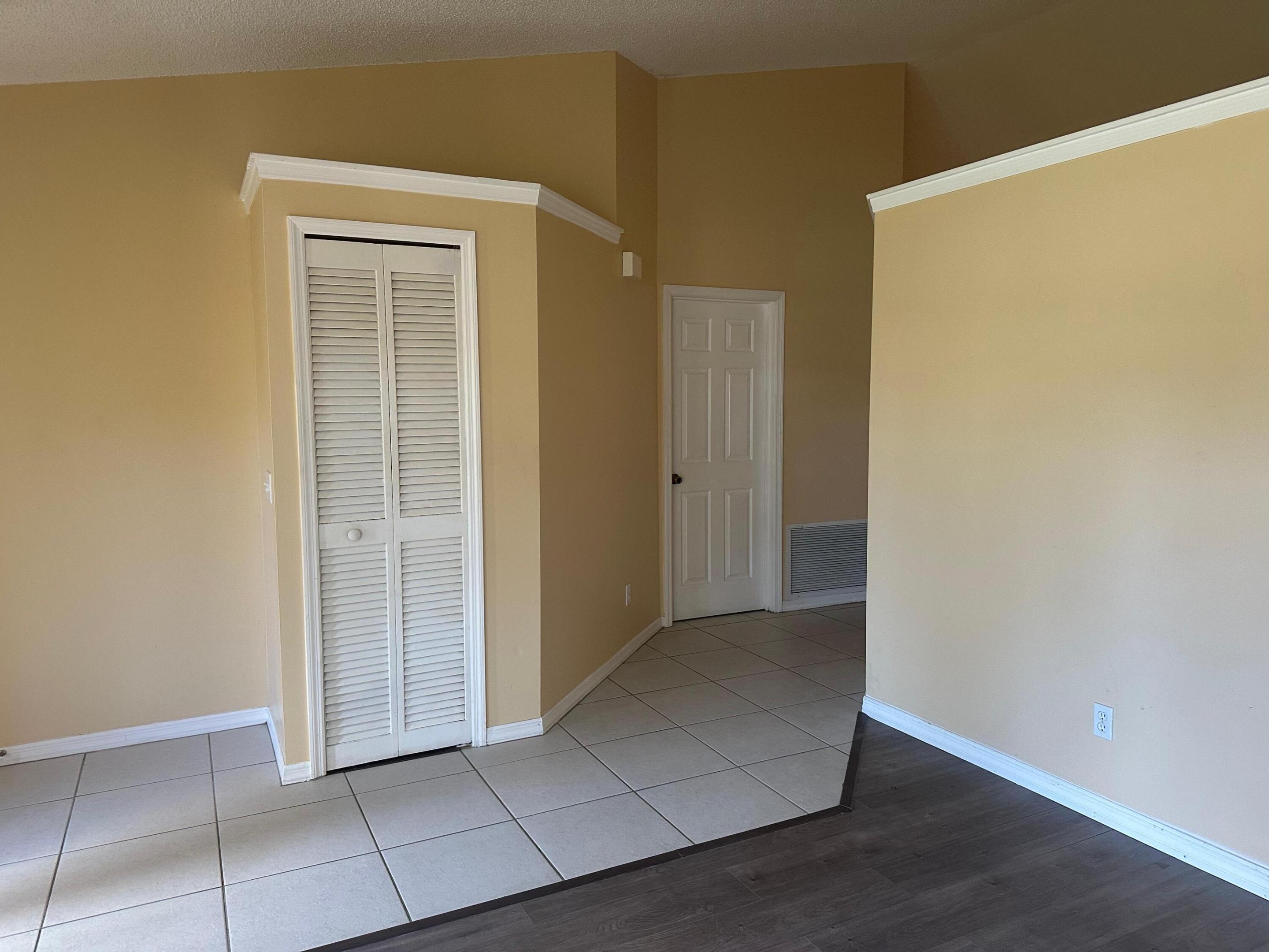 PORT ST LUCIE SECTION 18 - Residential Lease
