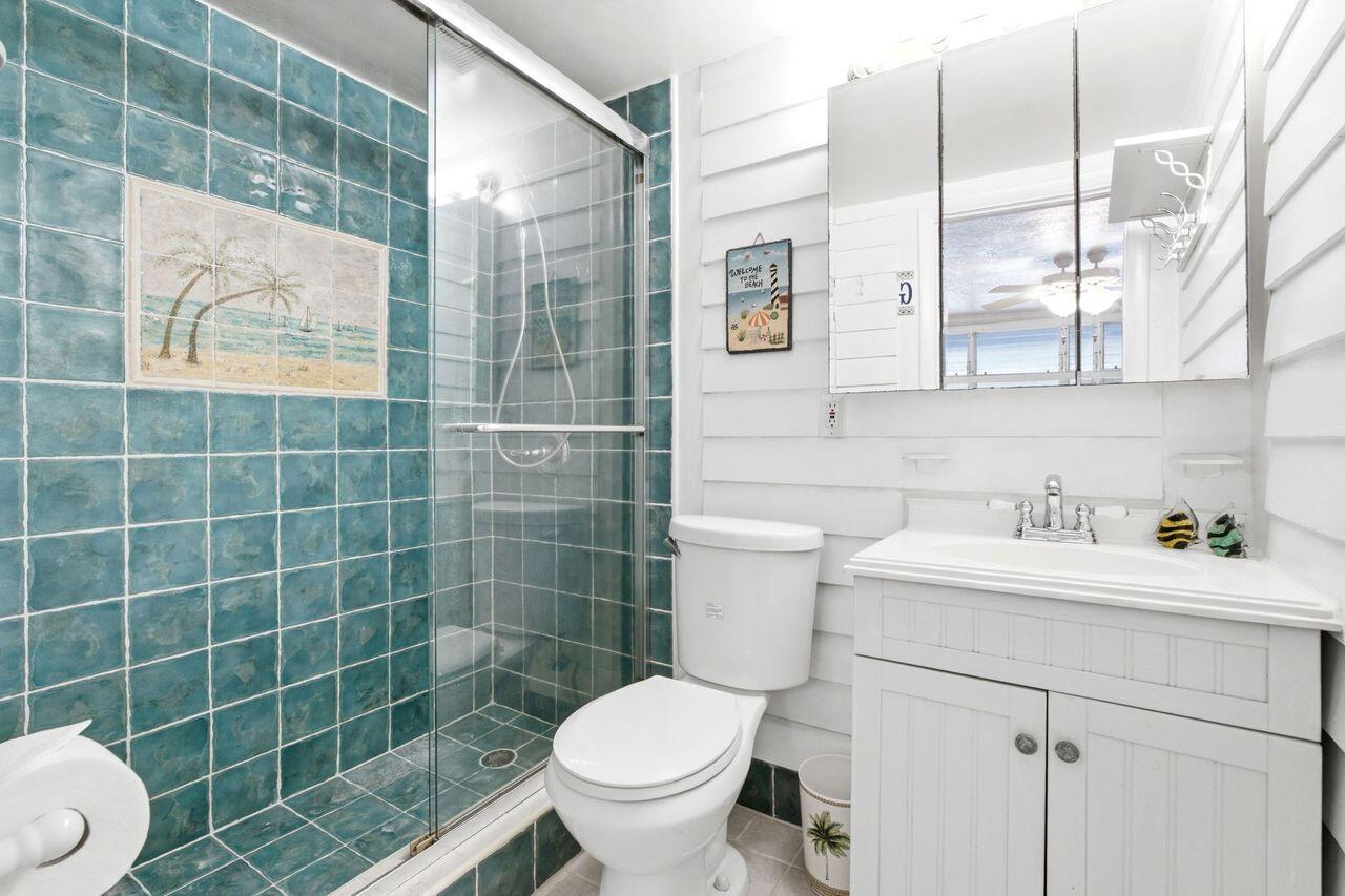SEAHORSE OCEANSIDE APARTMENTS - Residential