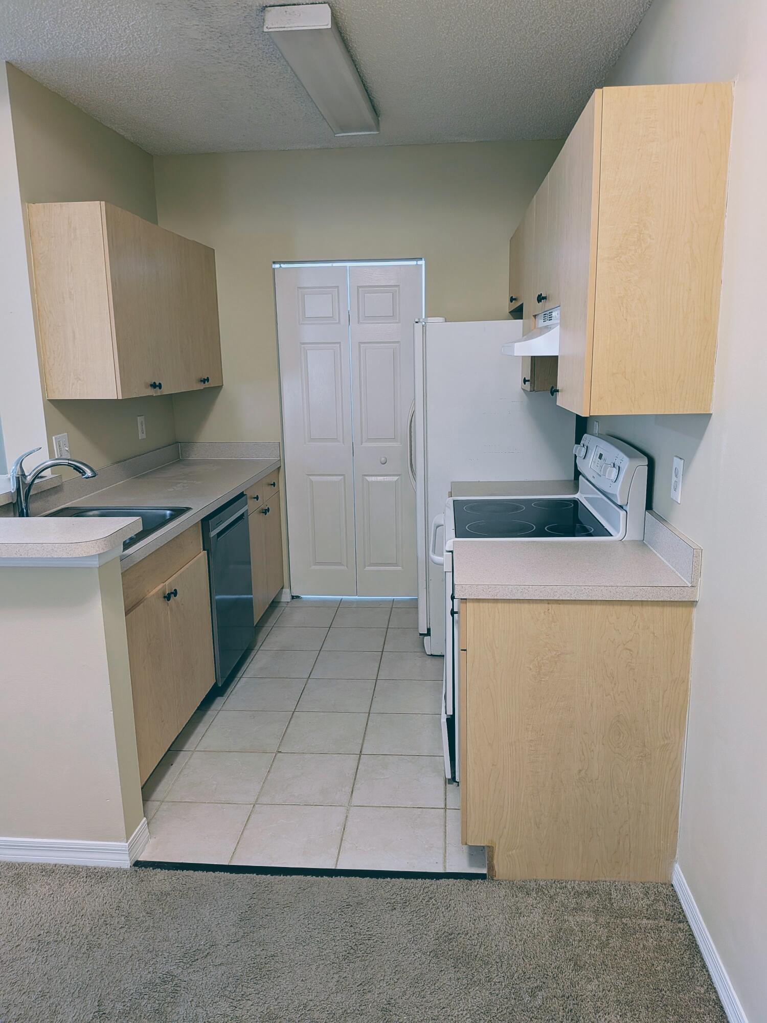 SPA AT SUNSET ISLES CONDOMINIUM - Residential Lease