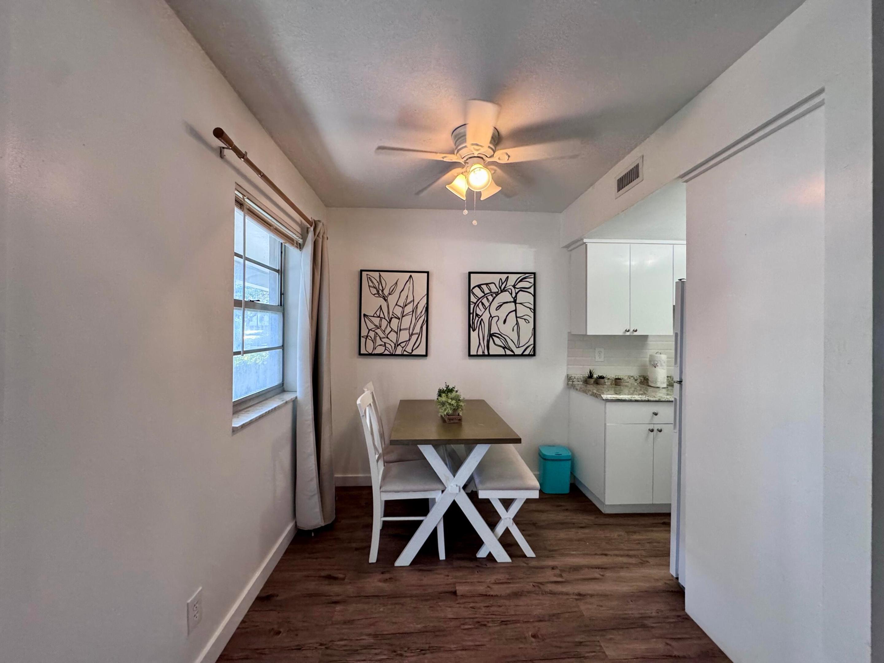 LAKE WORTH TOWN OF - Residential Lease