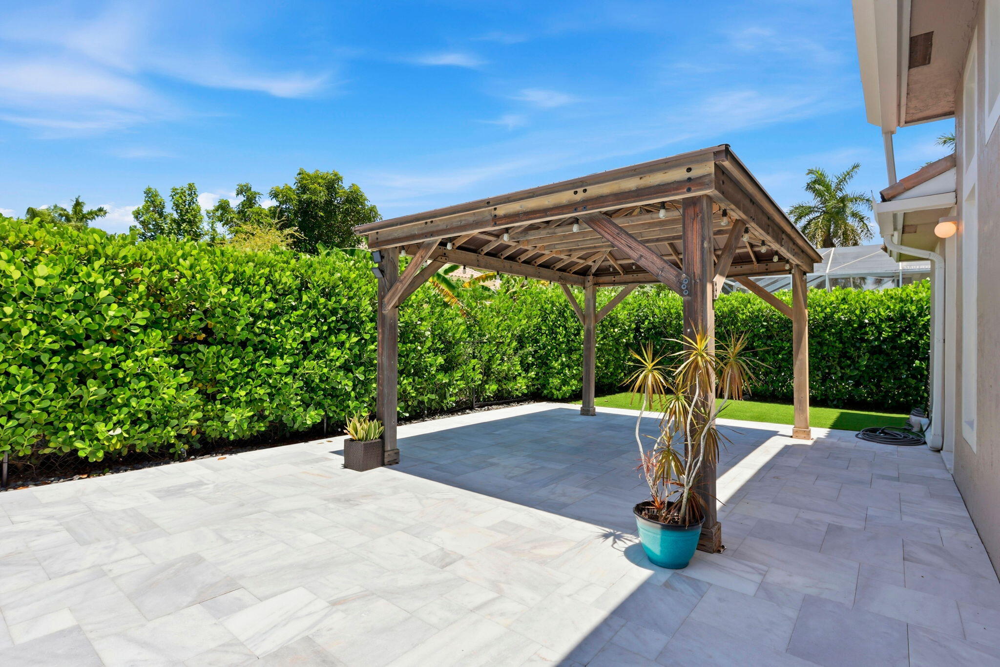 BOCA FALLS PAR K - Residential Lease