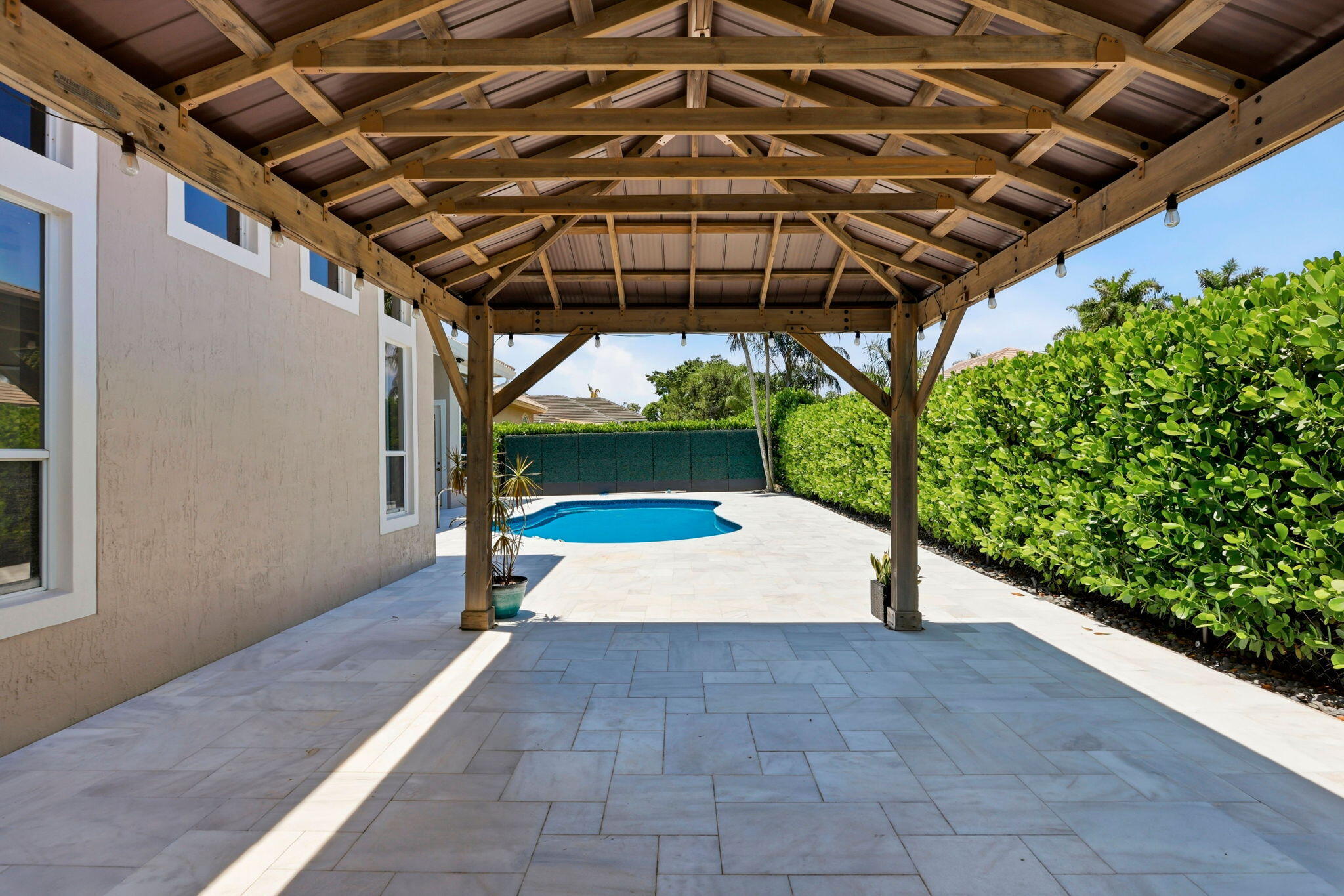 BOCA FALLS PAR K - Residential Lease