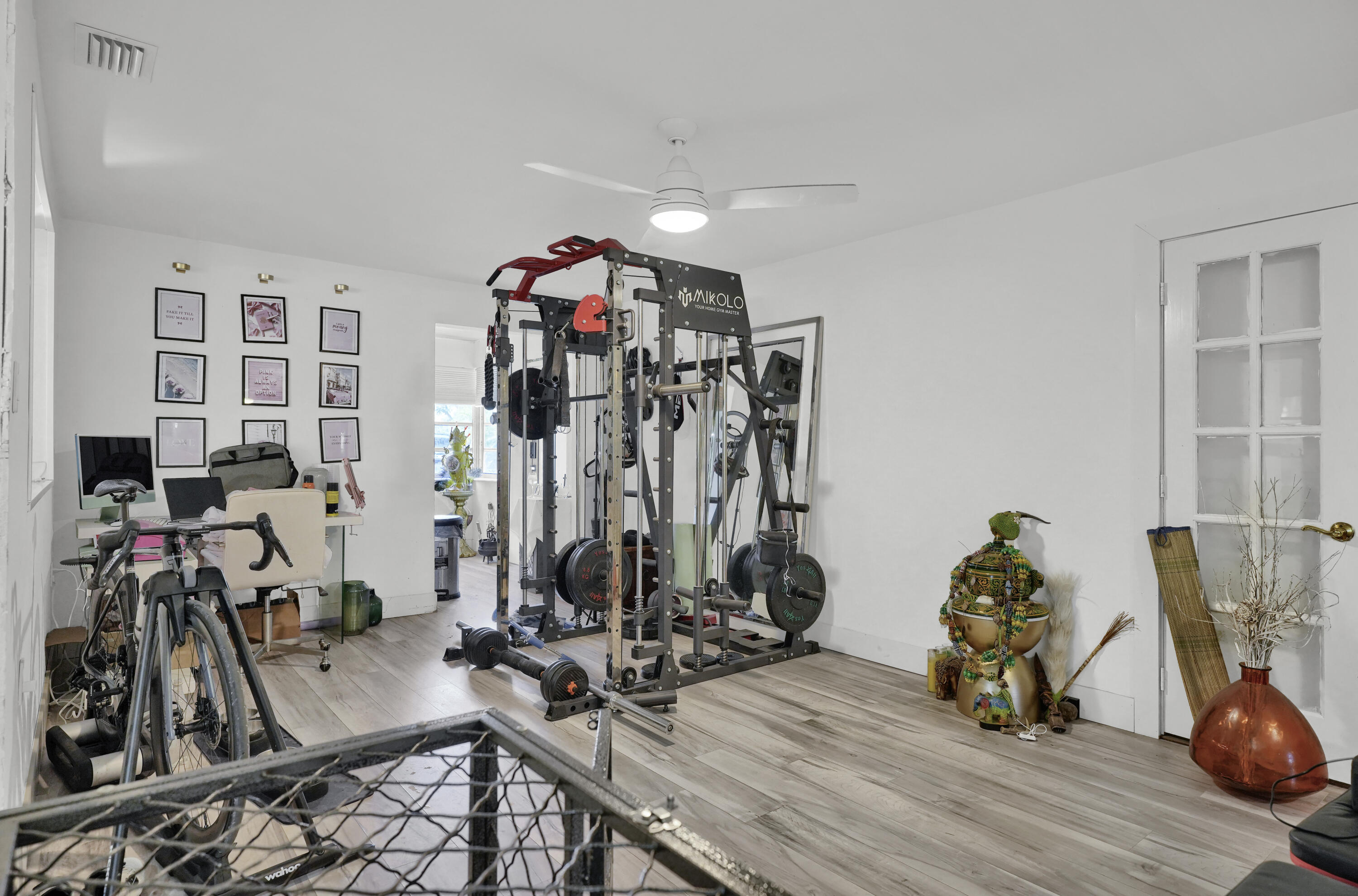 DOWNER PALMS DIV NO 1 - Residential