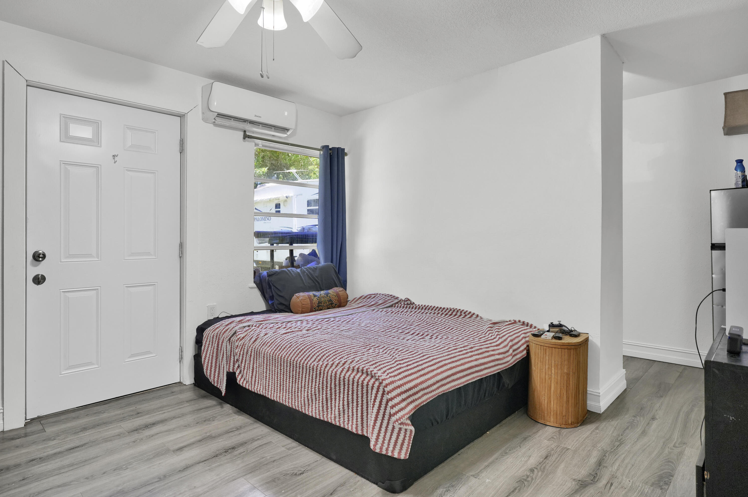 DOWNER PALMS DIV NO 1 - Residential