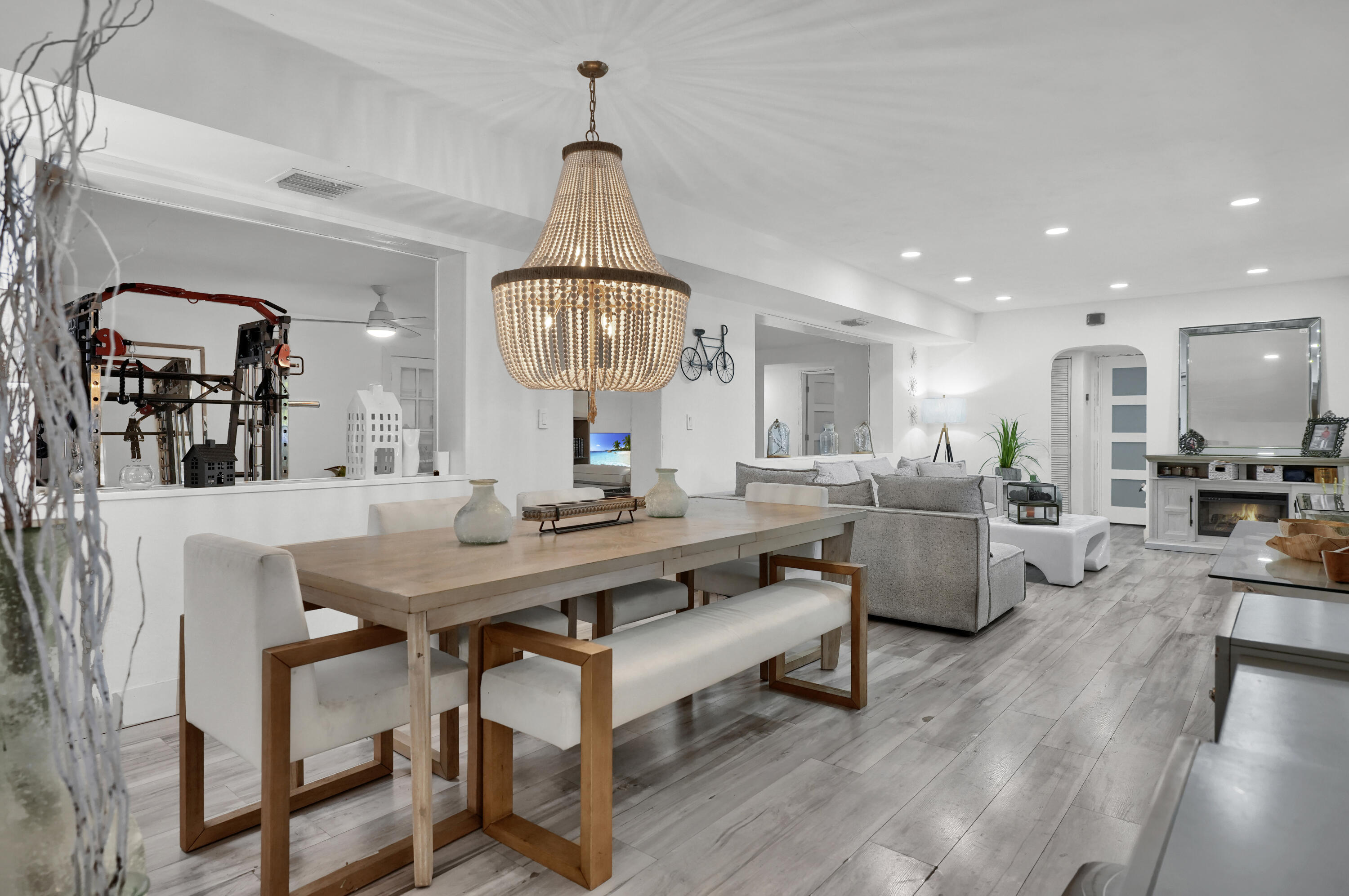 DOWNER PALMS DIV NO 1 - Residential