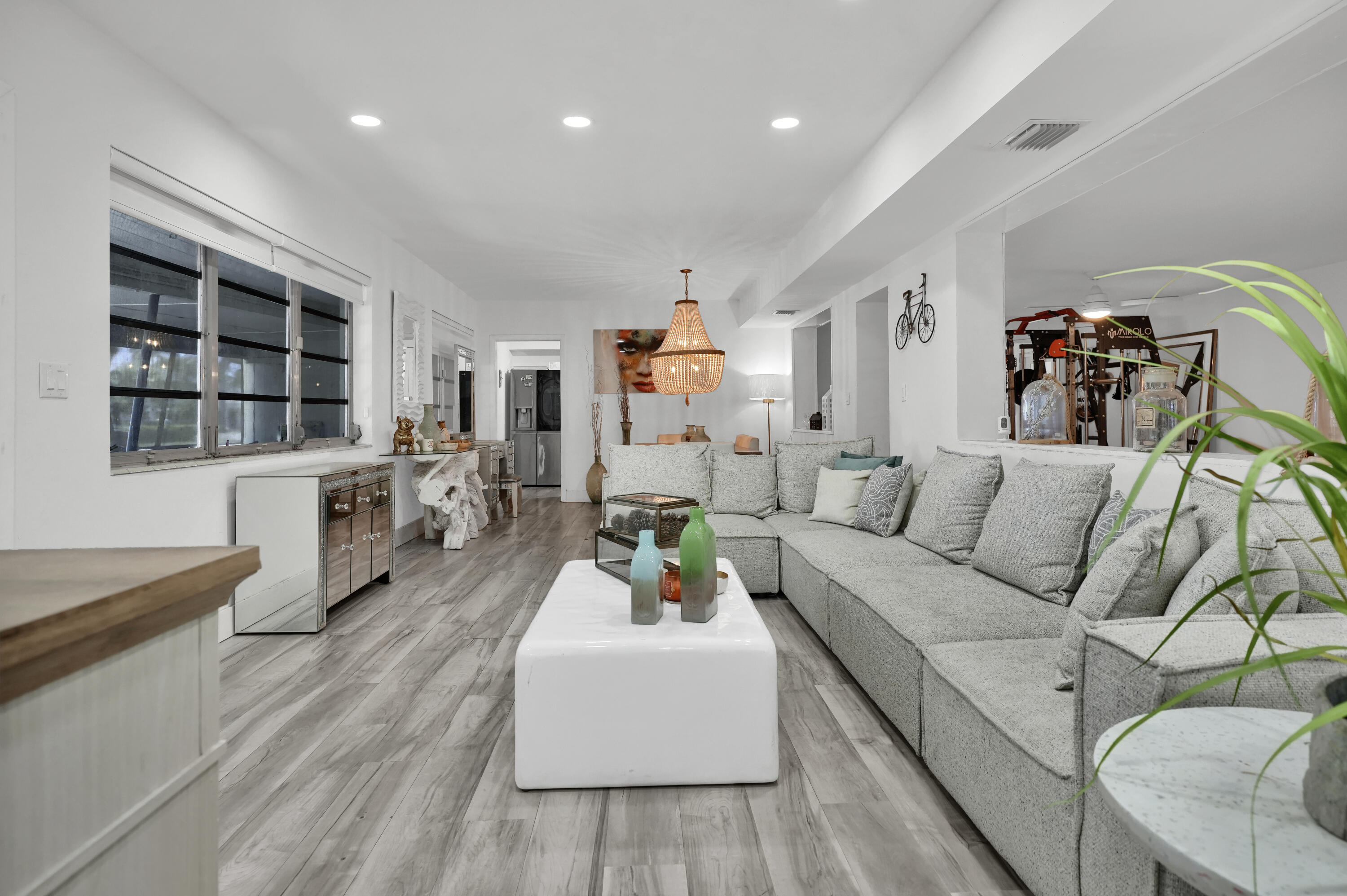 DOWNER PALMS DIV NO 1 - Residential