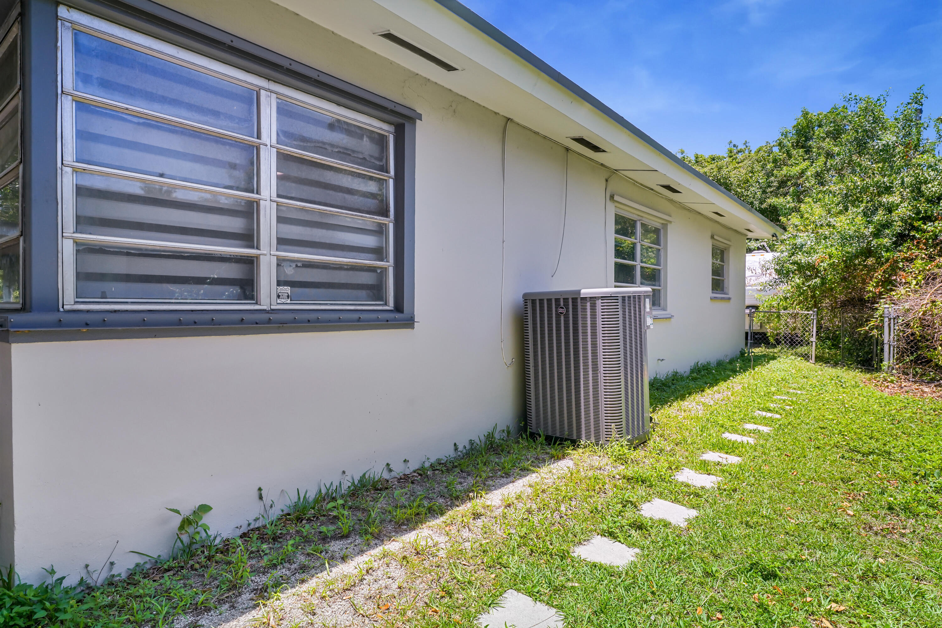 DOWNER PALMS DIV NO 1 - Residential