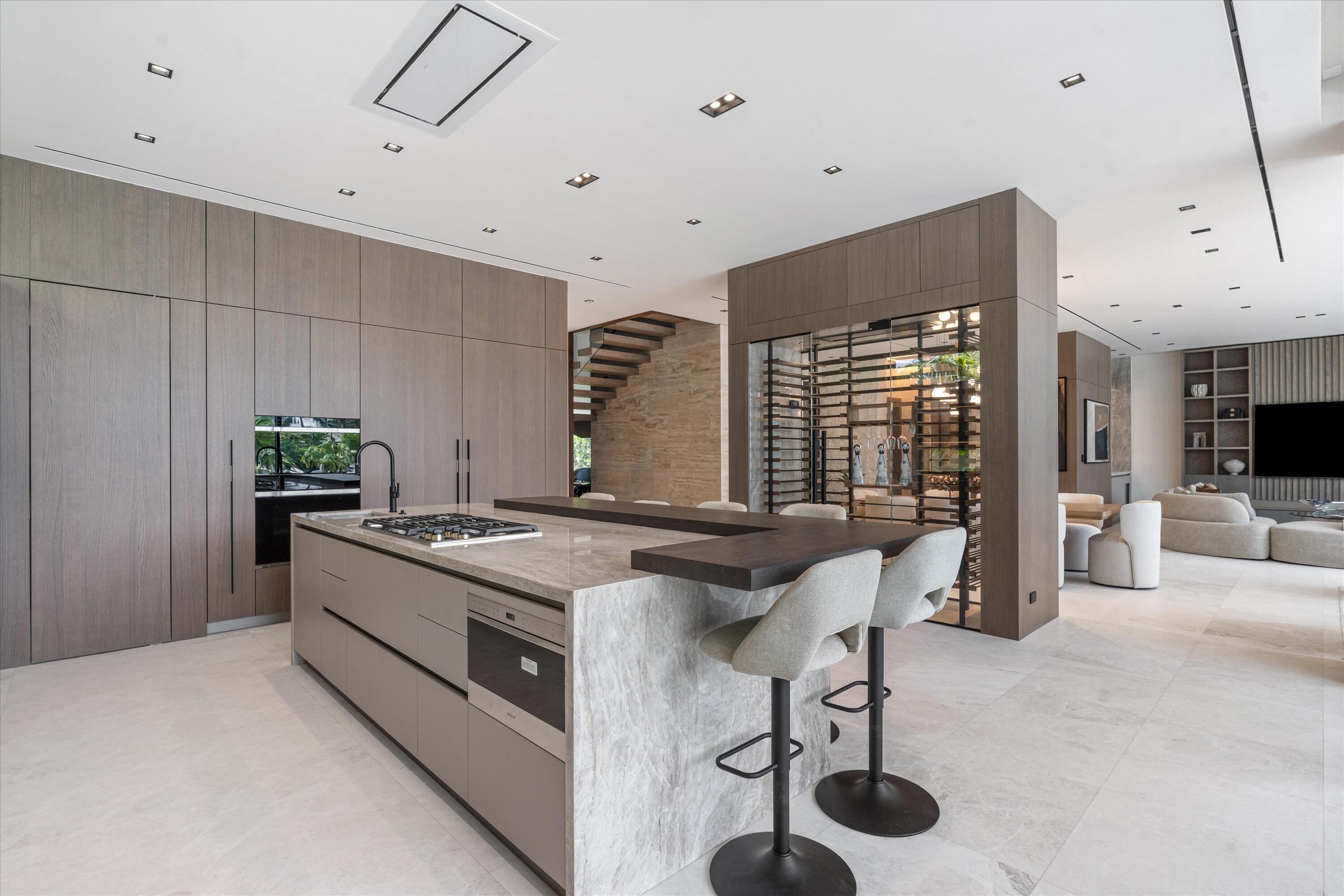 RIO VISTA ISLES - Residential