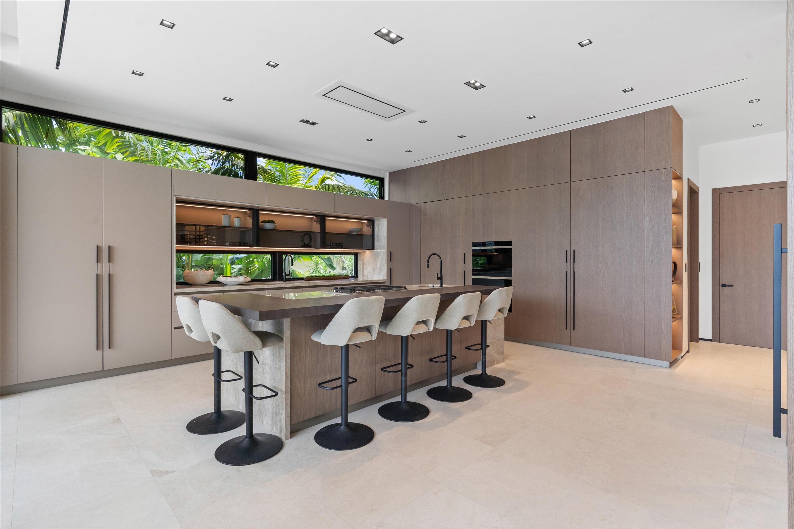 RIO VISTA ISLES - Residential
