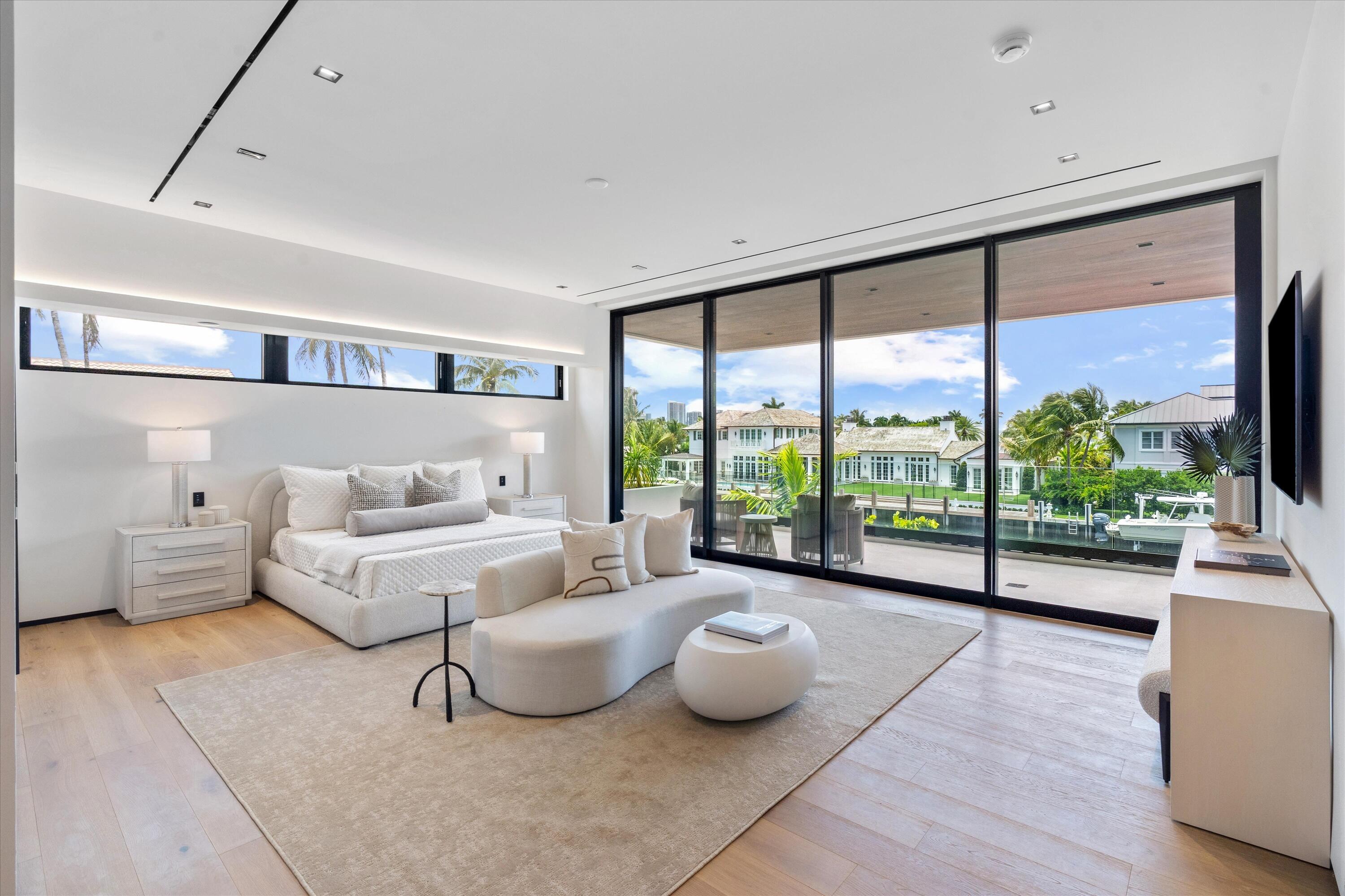 RIO VISTA ISLES - Residential