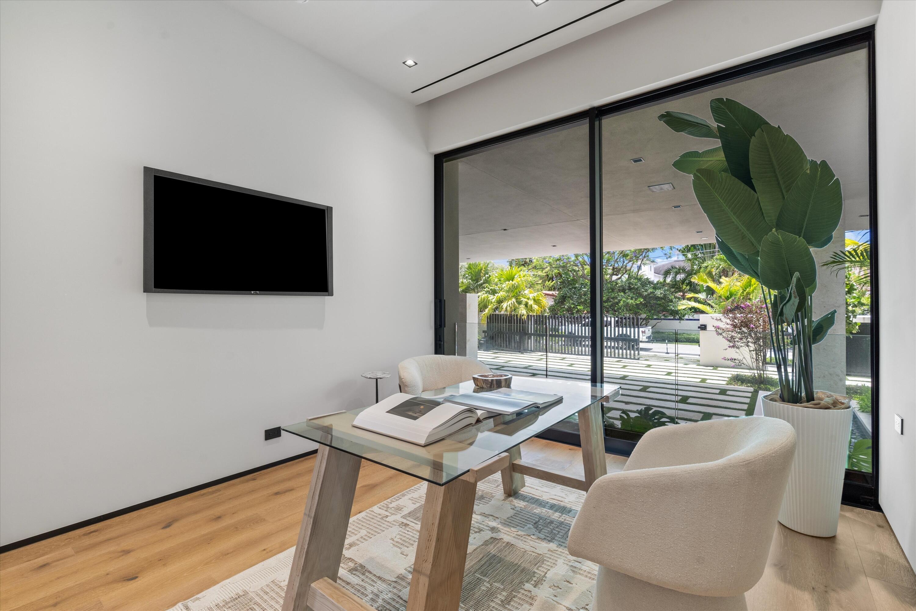 RIO VISTA ISLES - Residential