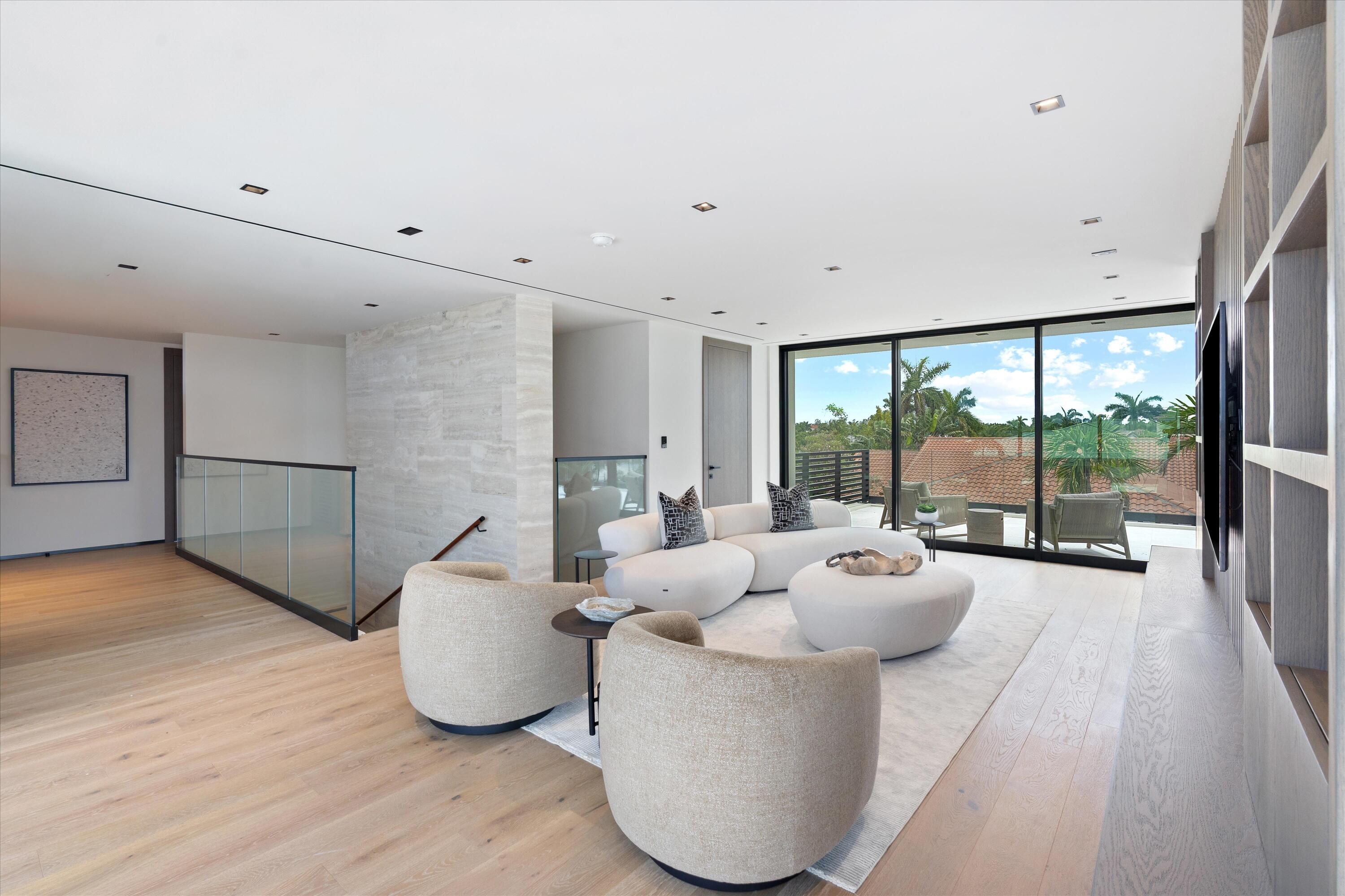 RIO VISTA ISLES - Residential