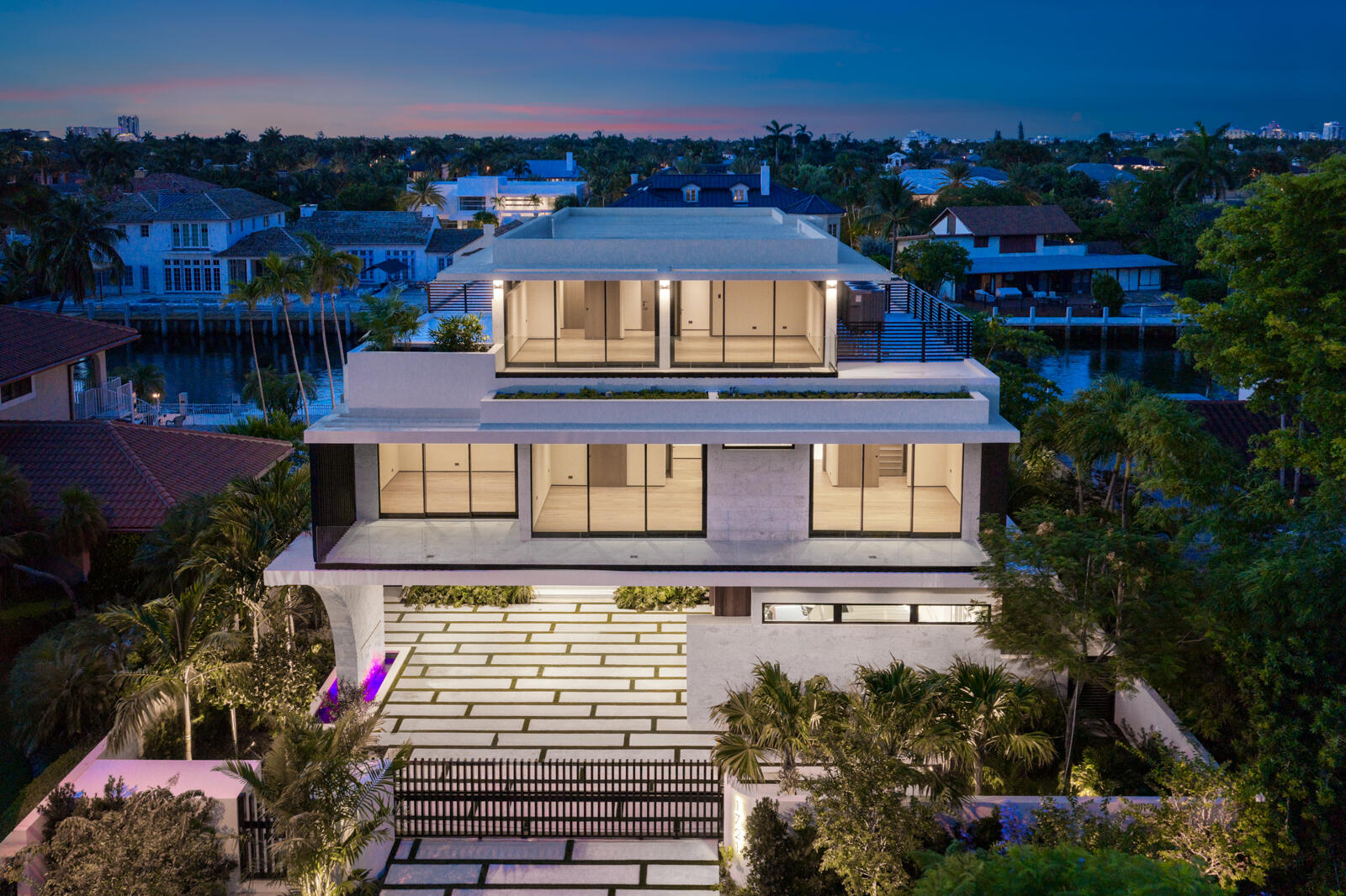 RIO VISTA ISLES - Residential