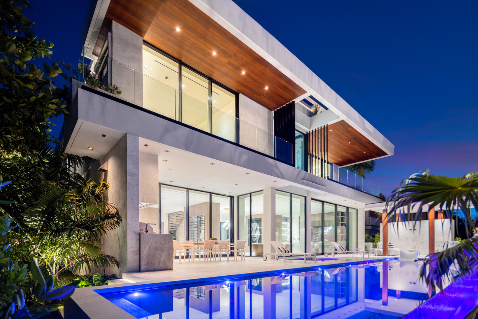 RIO VISTA ISLES - Residential