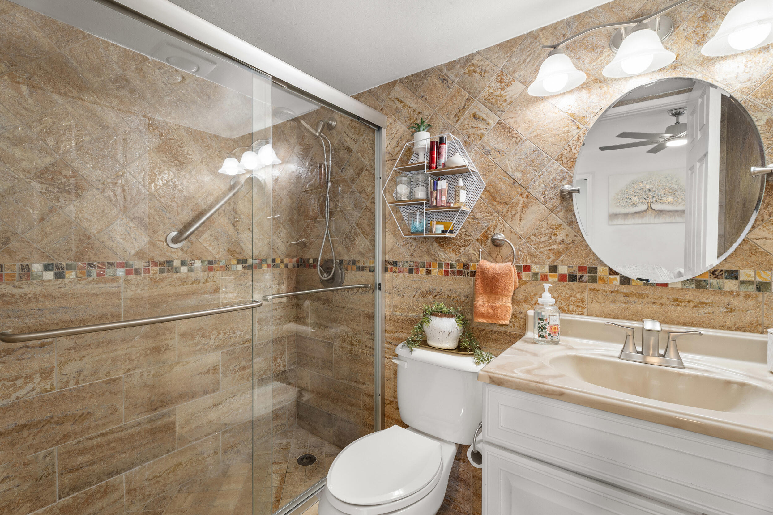 VILLAGE GREEN KENSINGTON CONDO - Residential
