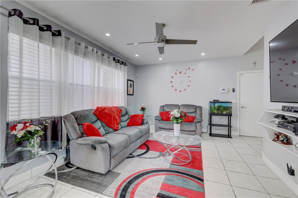 Woodside Estates 127-10 B - Residential