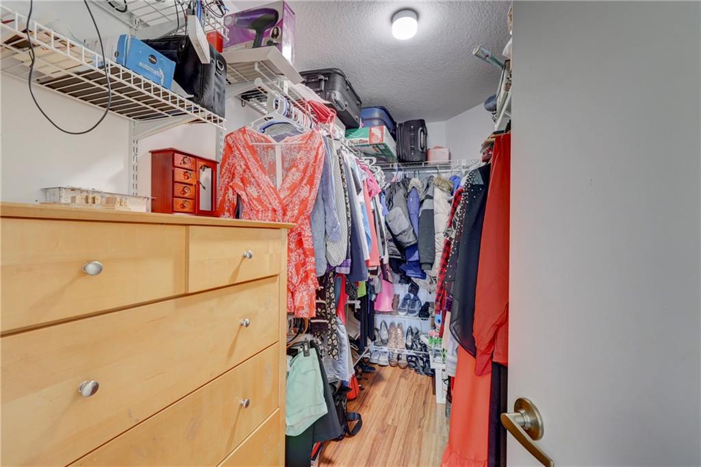 Woodside Estates 127-10 B - Residential