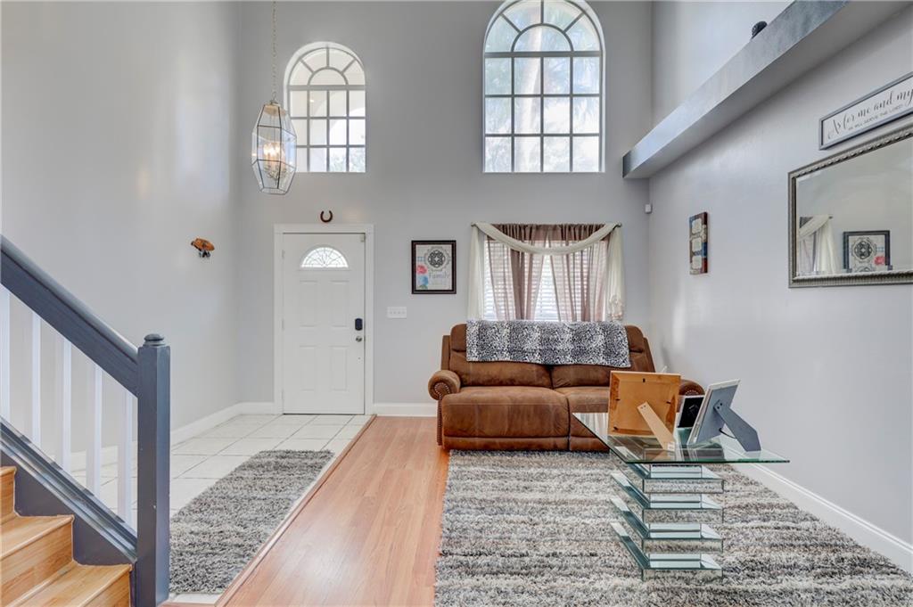 Woodside Estates 127-10 B - Residential