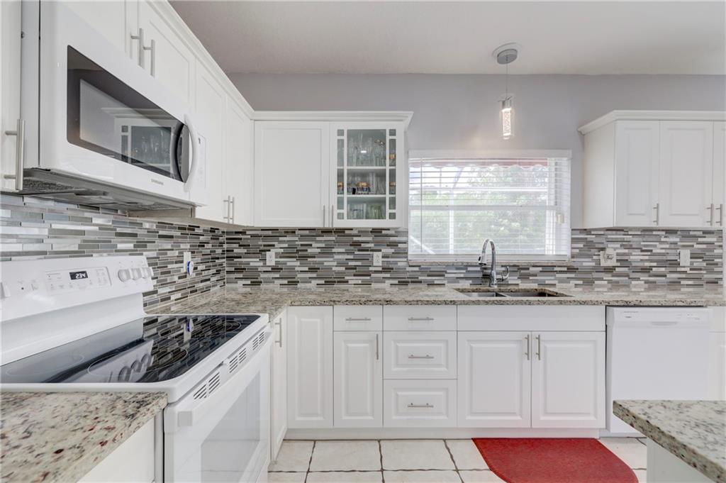 Woodside Estates 127-10 B - Residential
