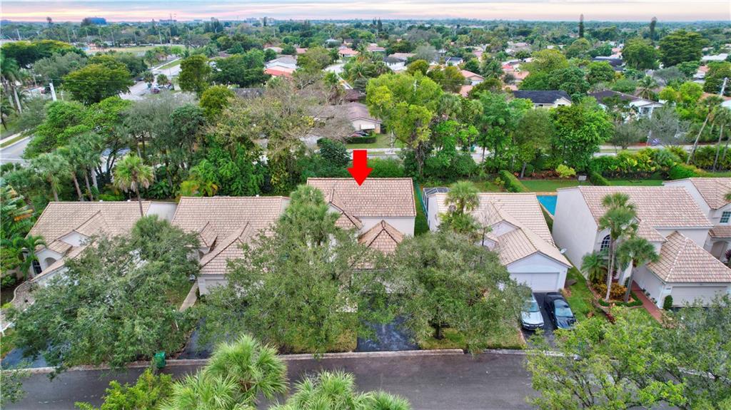 Woodside Estates 127-10 B - Residential