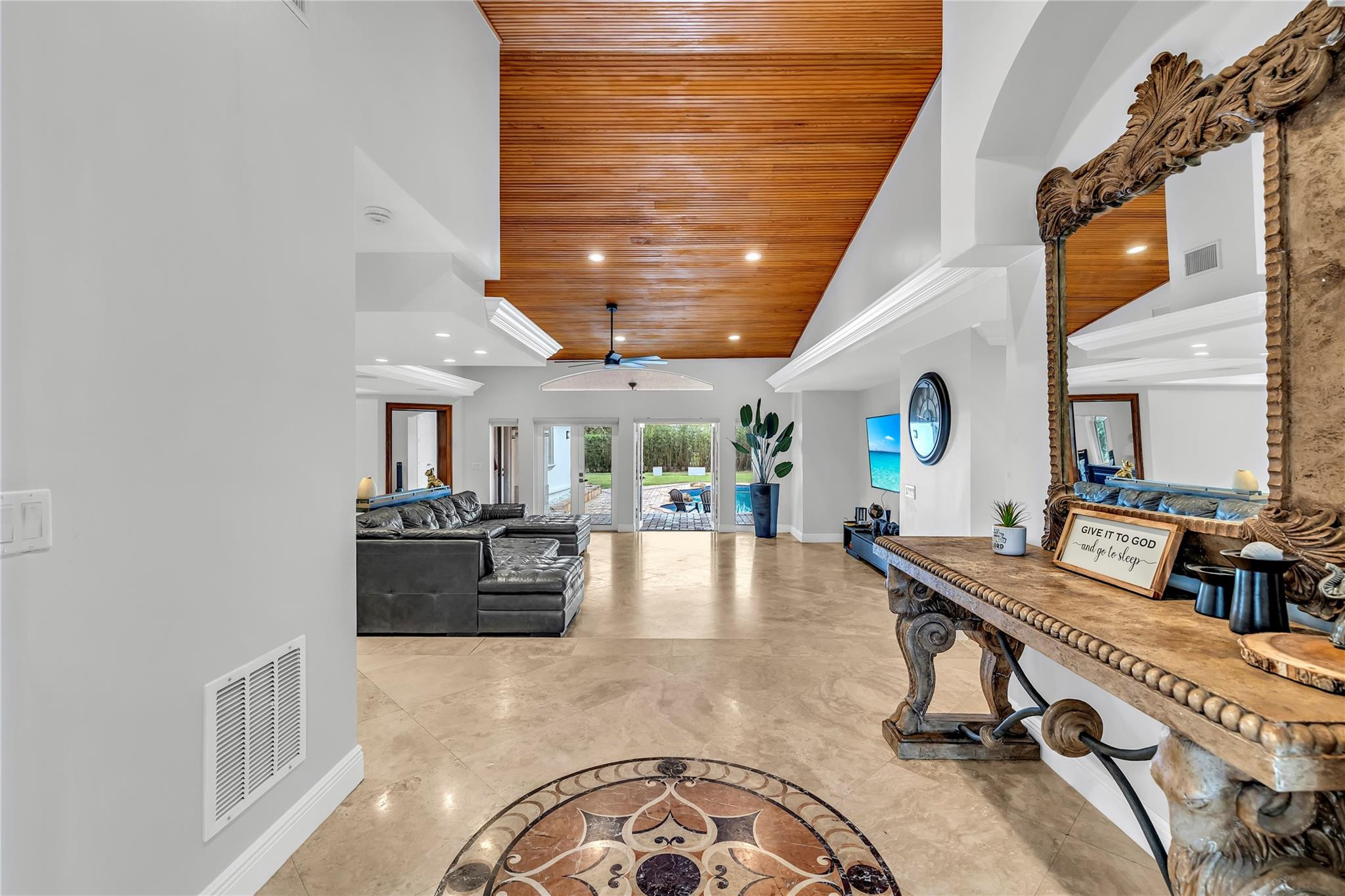 Pine Tree Estates - Residential