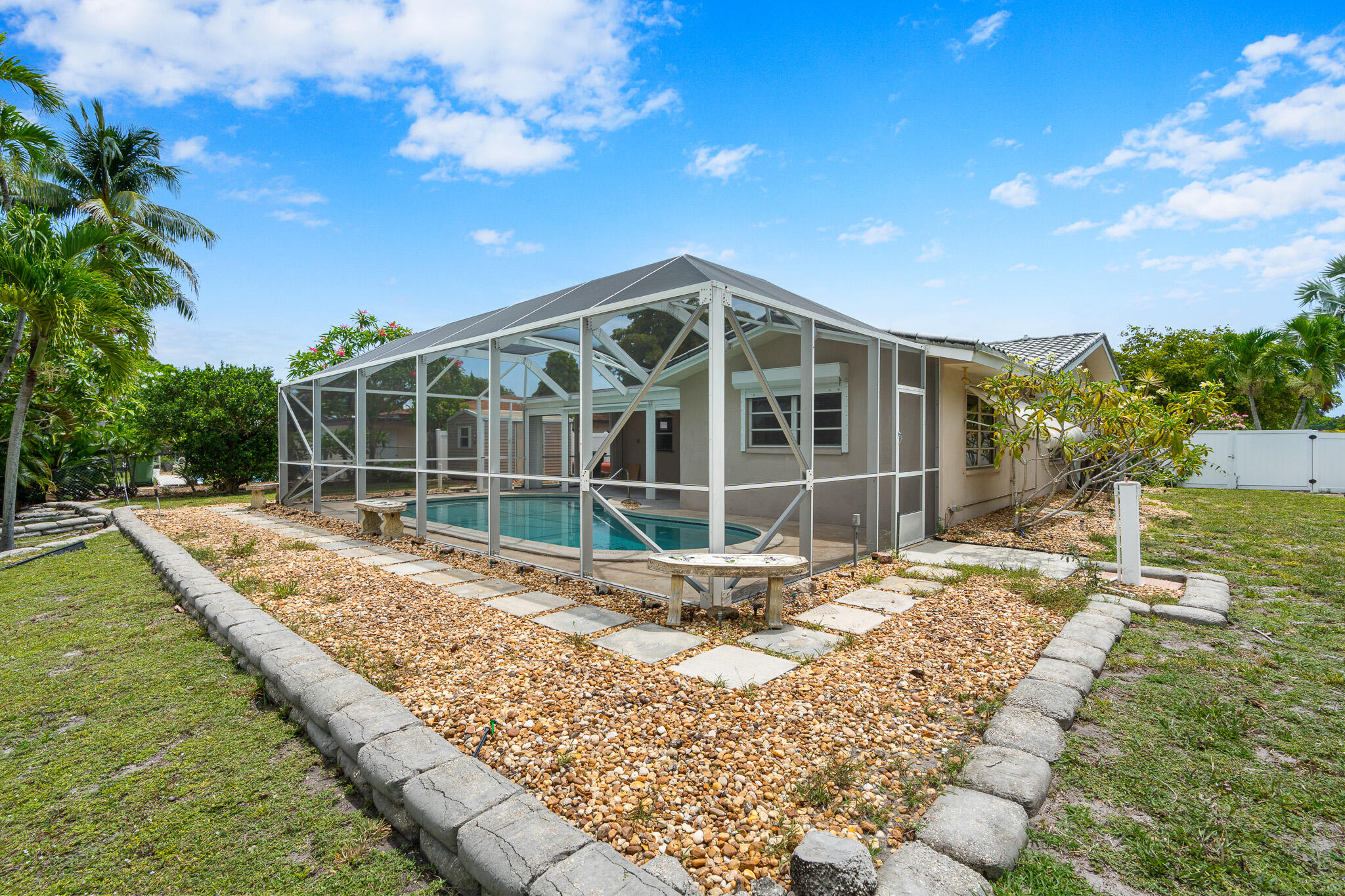 PALM-AIRE VILLAGE 2ND SEC - Residential