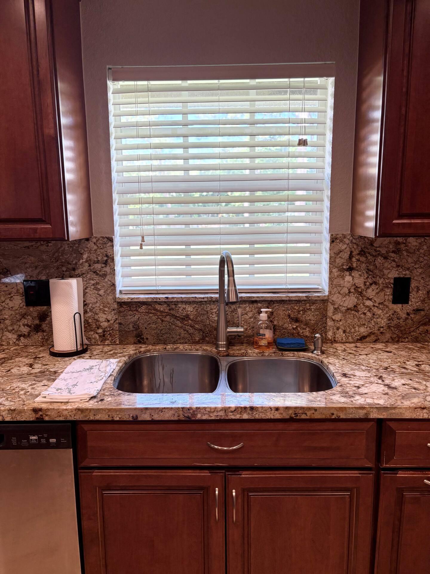 PALM BEACH FARMS CO 3 - Residential Lease