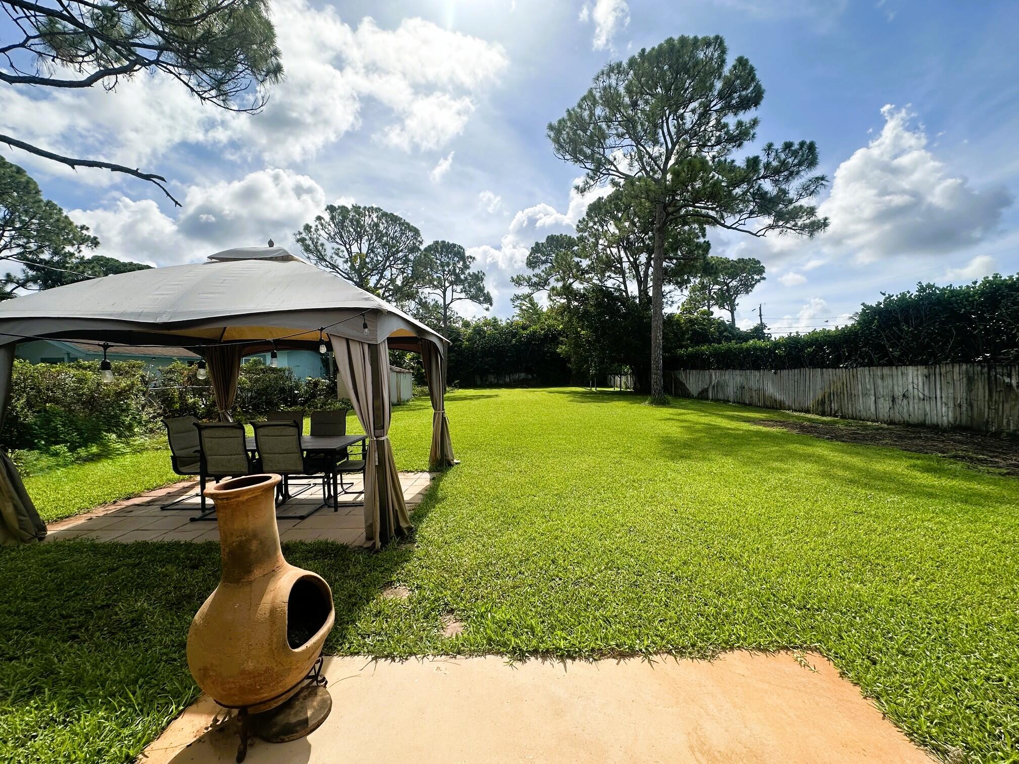 PALM BEACH FARMS CO 3 - Residential Lease