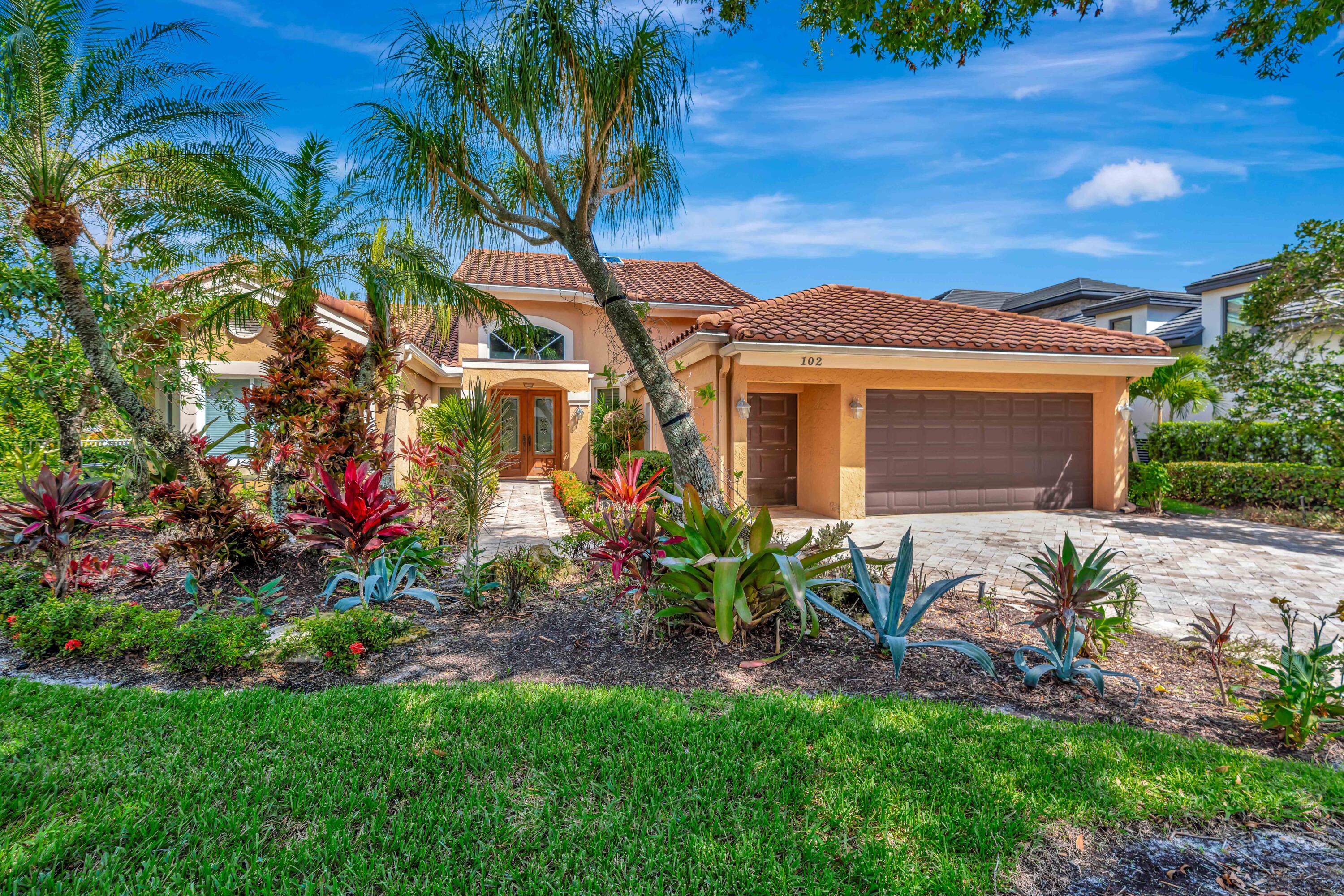 Admirals Cove - Residential